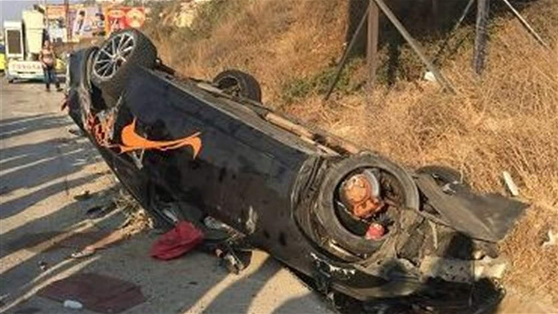 جرحى بحادث على أوتوستراد القلمون