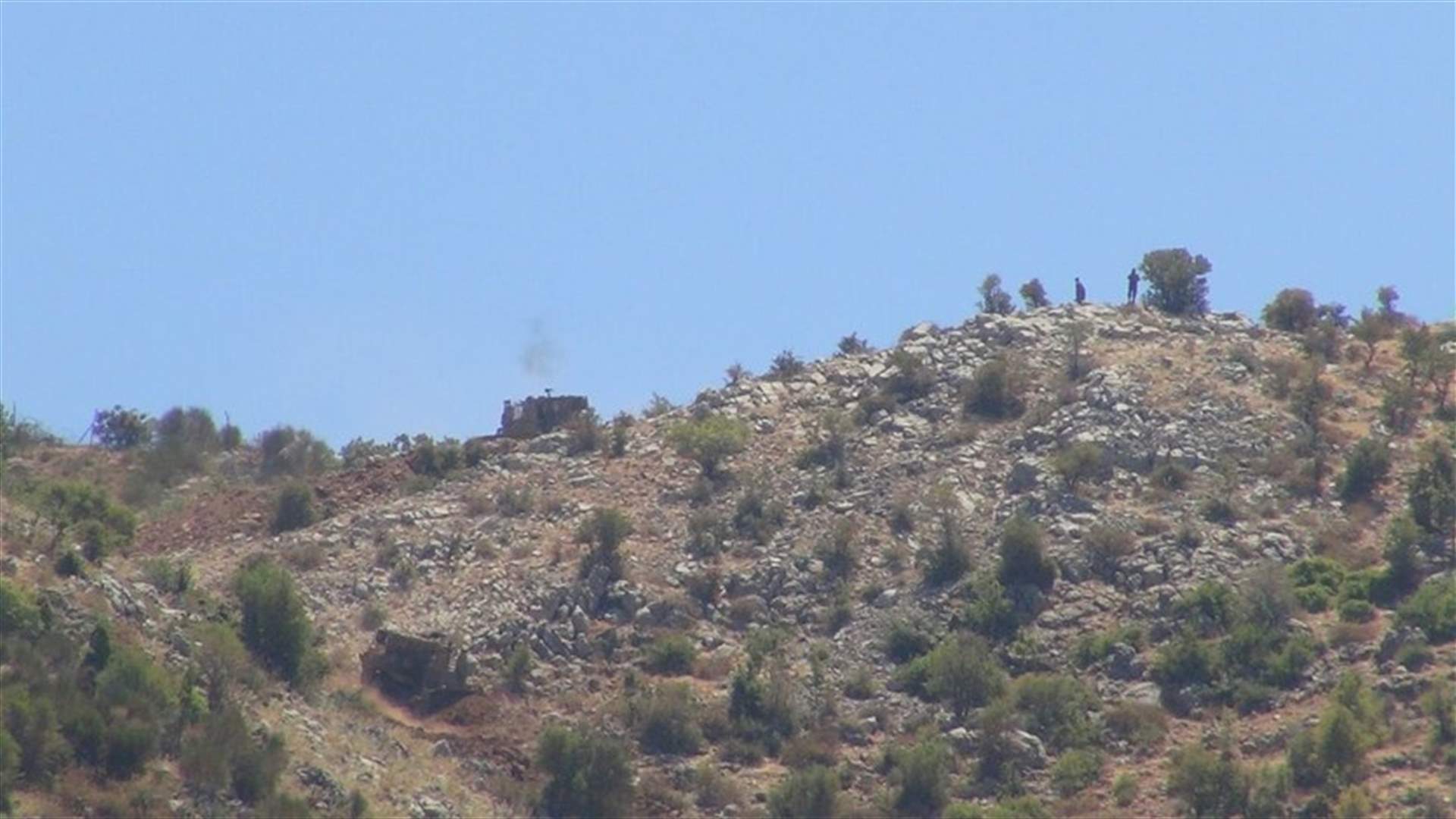 جرح جنود اسرائيليين اثر اصطدام ناقلة جند بجرافة جنوب شبعا