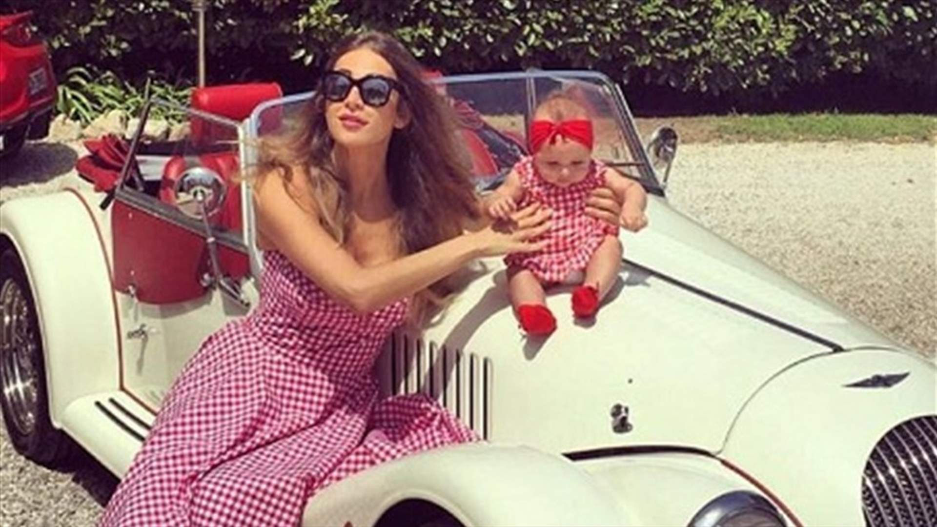 بالصورة: "عديلة" سخرت من فستان ديما صادق.. وهكذا جاء الردّ