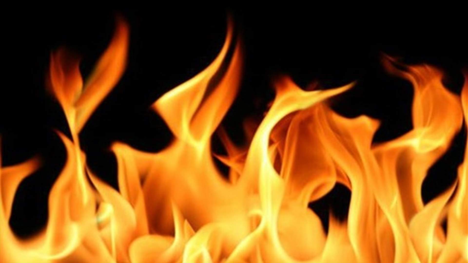 حريق كبير في بلدة دير شمرا - المتن