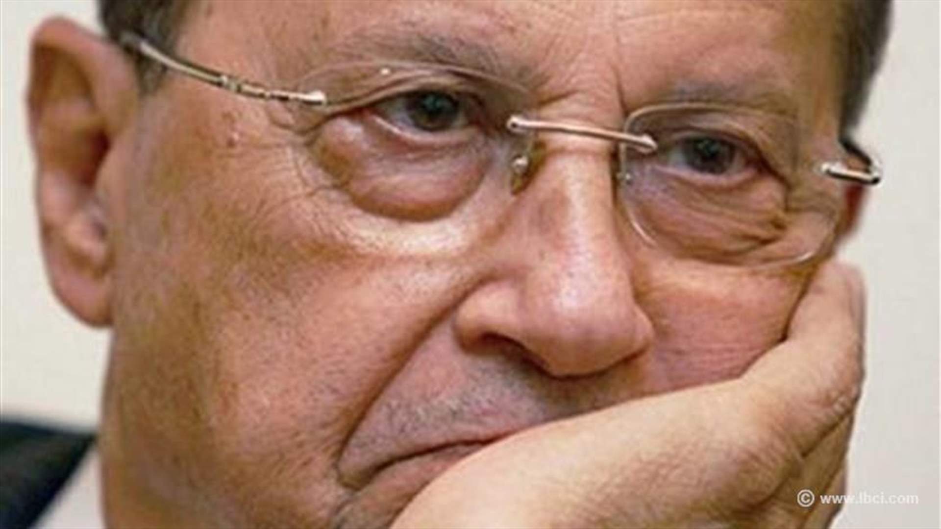 عون منزعج للغاية 