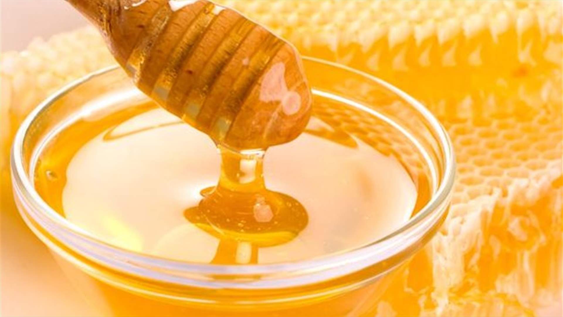 5 إستخدامات جماليّة للعسل... لمحاربة علامات التقدّم بالسنّ