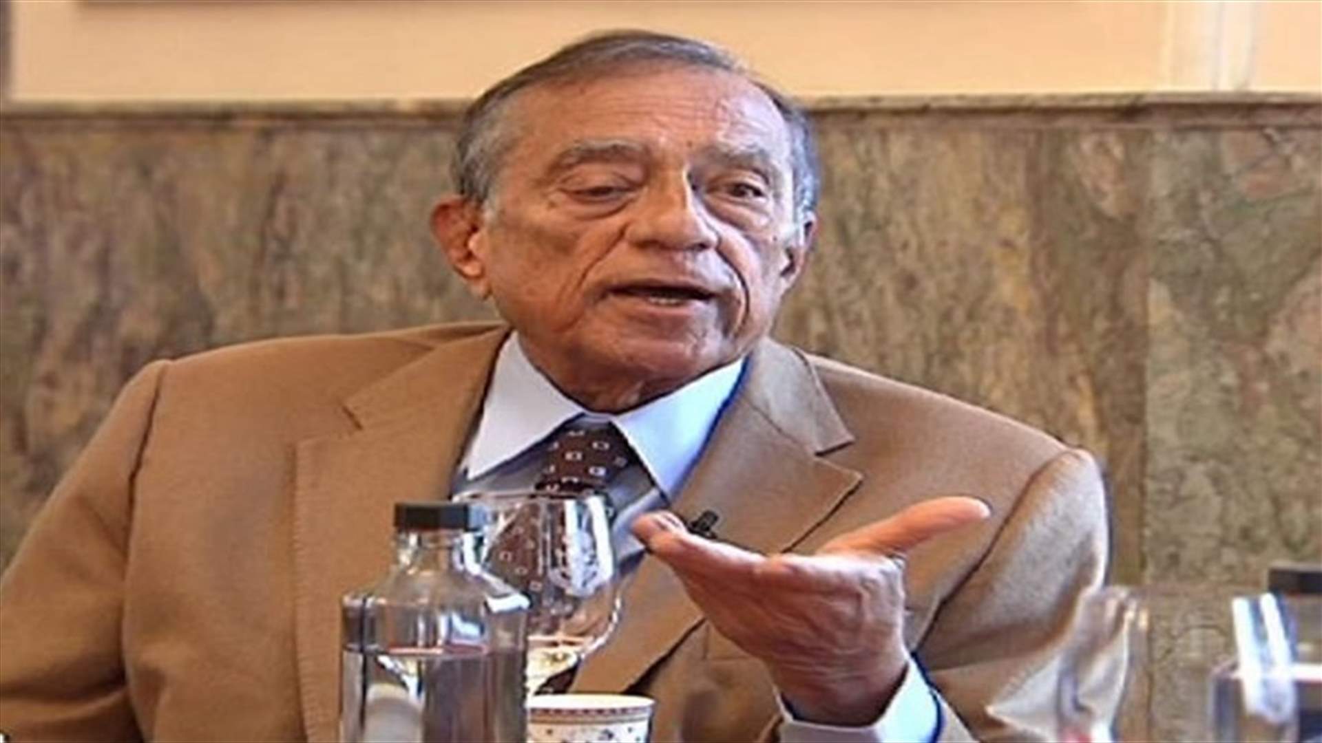 مصر تطلب وقف تجميد اموال الملياردير حسين سالم