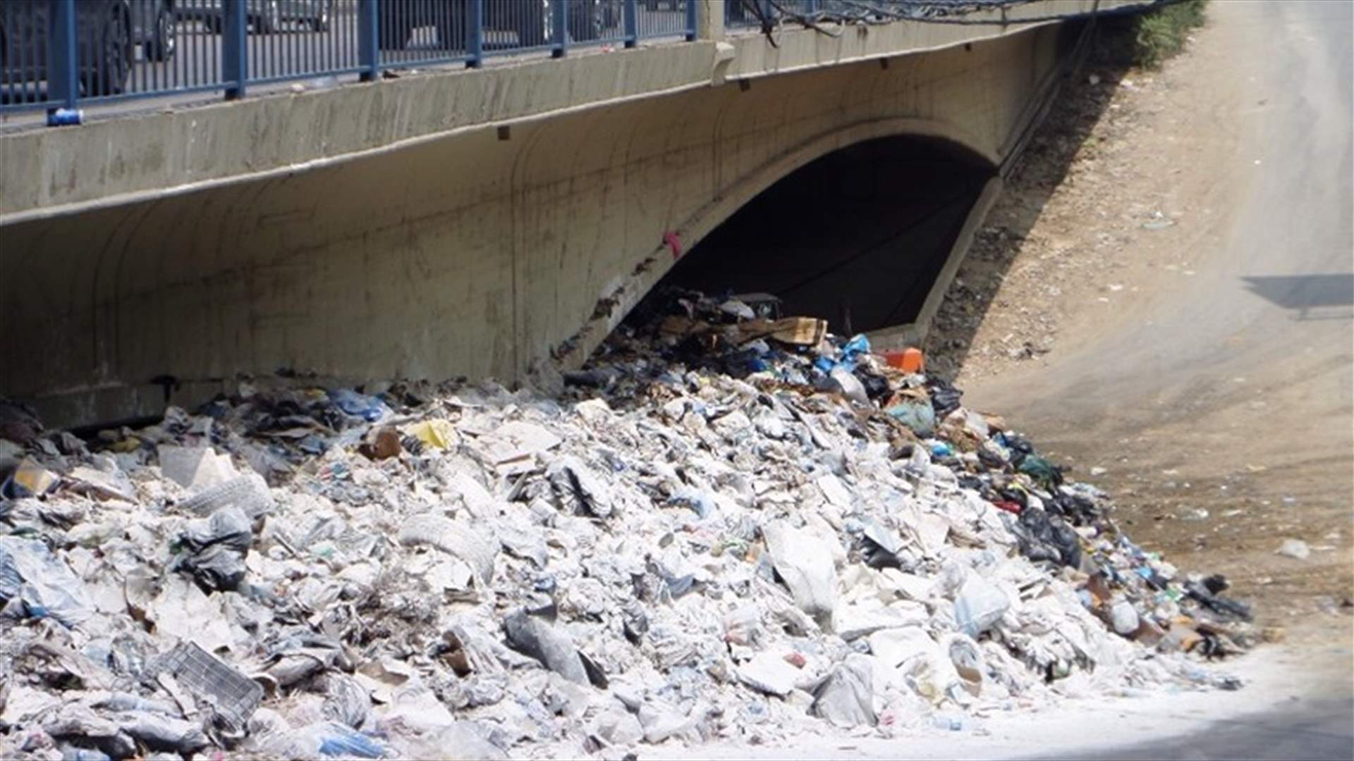 النفايات تحاصر شوارع المتن وكسروان 