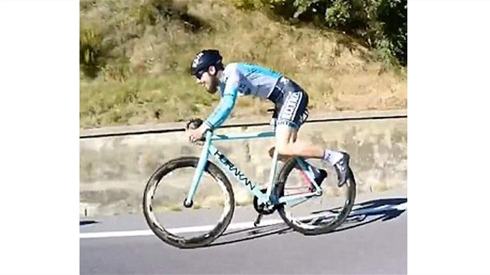 بالفيديو: درّاج يقوم بحيلة مُذهلة للفوز بالسباق