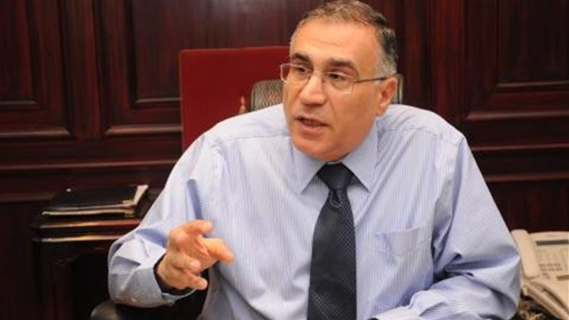 سفير مصر يغادر لبنان بعد انهاء مهامه الديبلوماسية