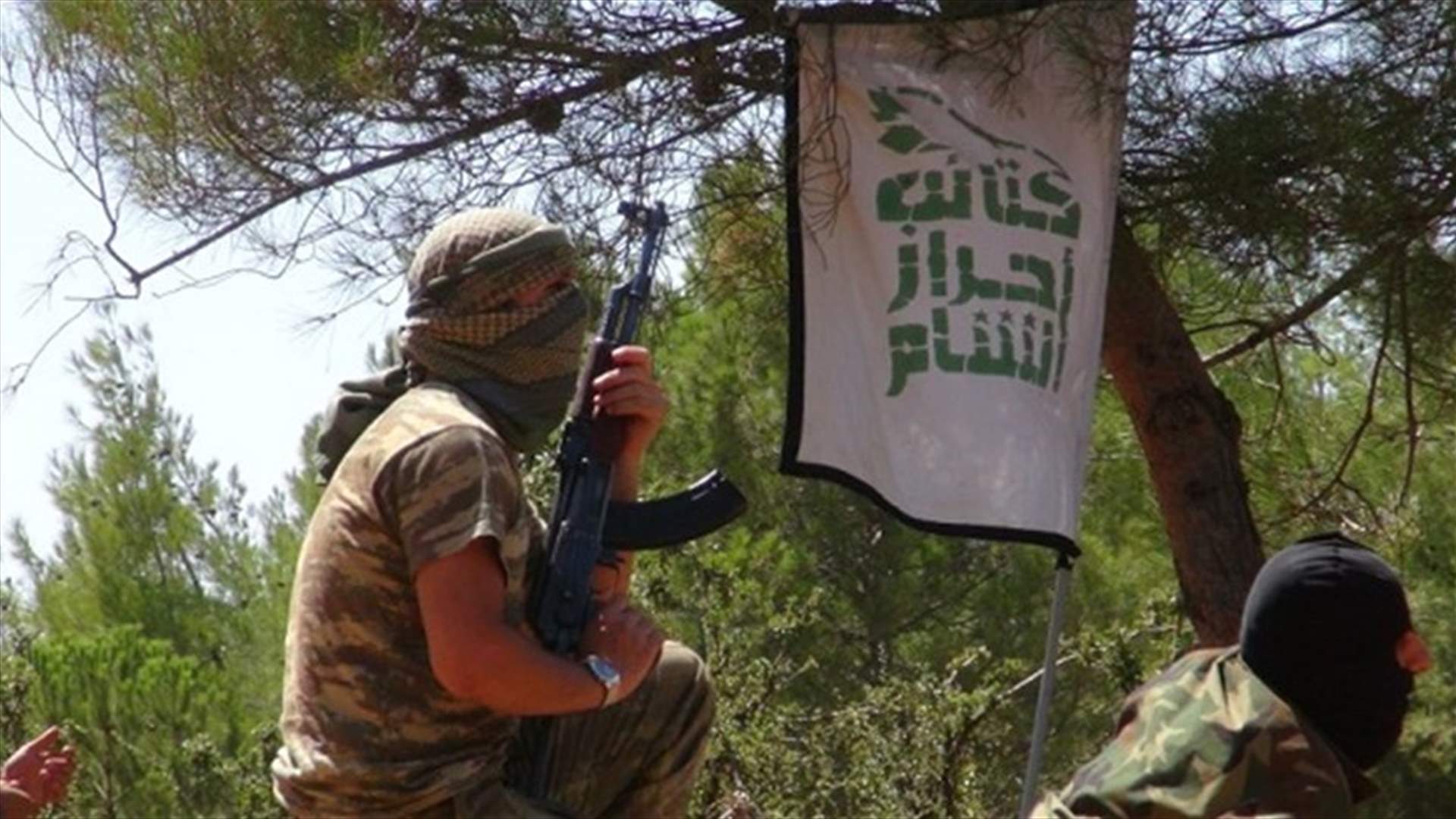 "الشرق الاوسط": سوريو "أحرار الشام" يرفضون ضم حركتهم لـ"فتح الشام"
