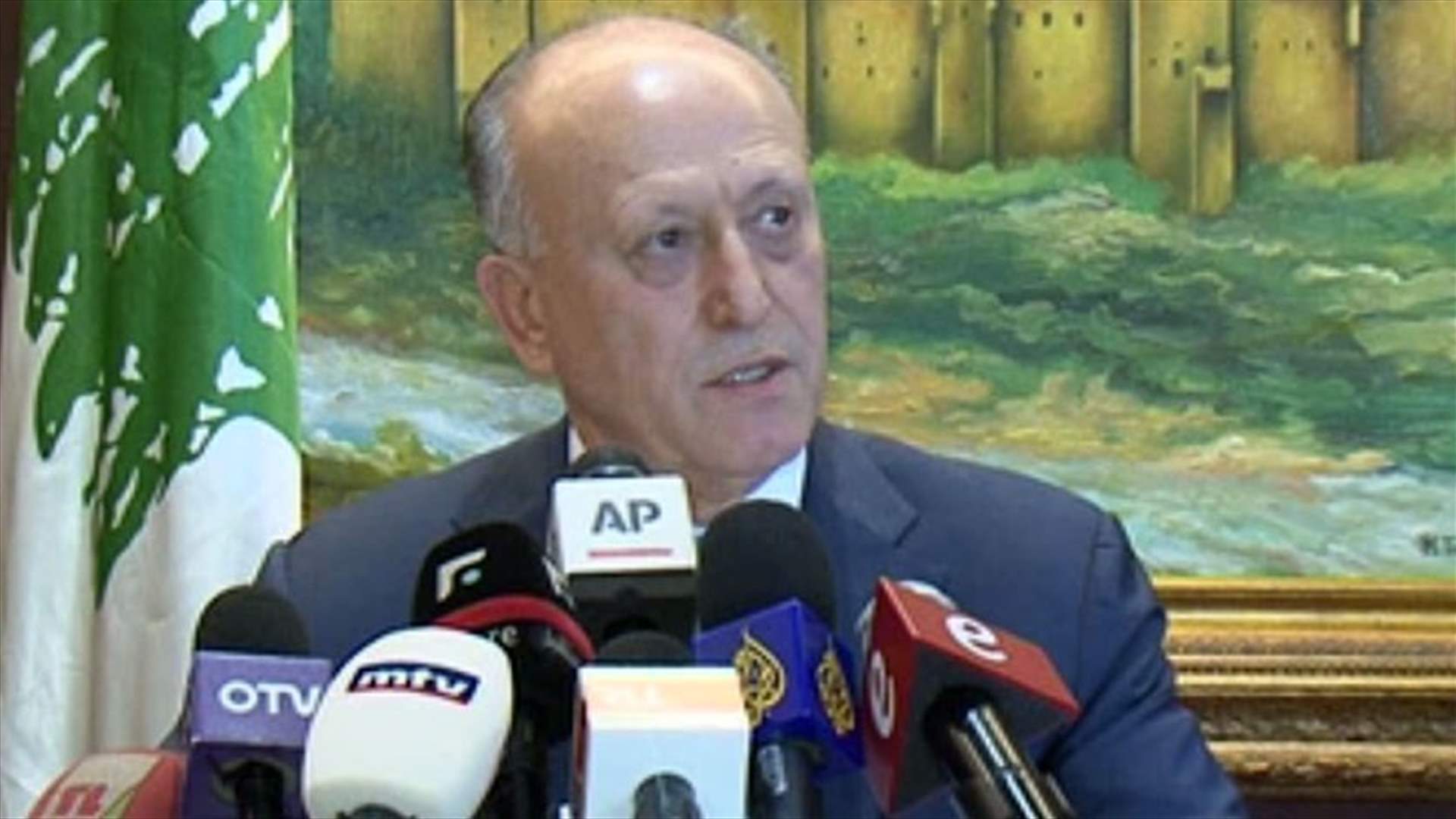 ريفي: لطرد السفير السوري وعهد الوصاية انتهى