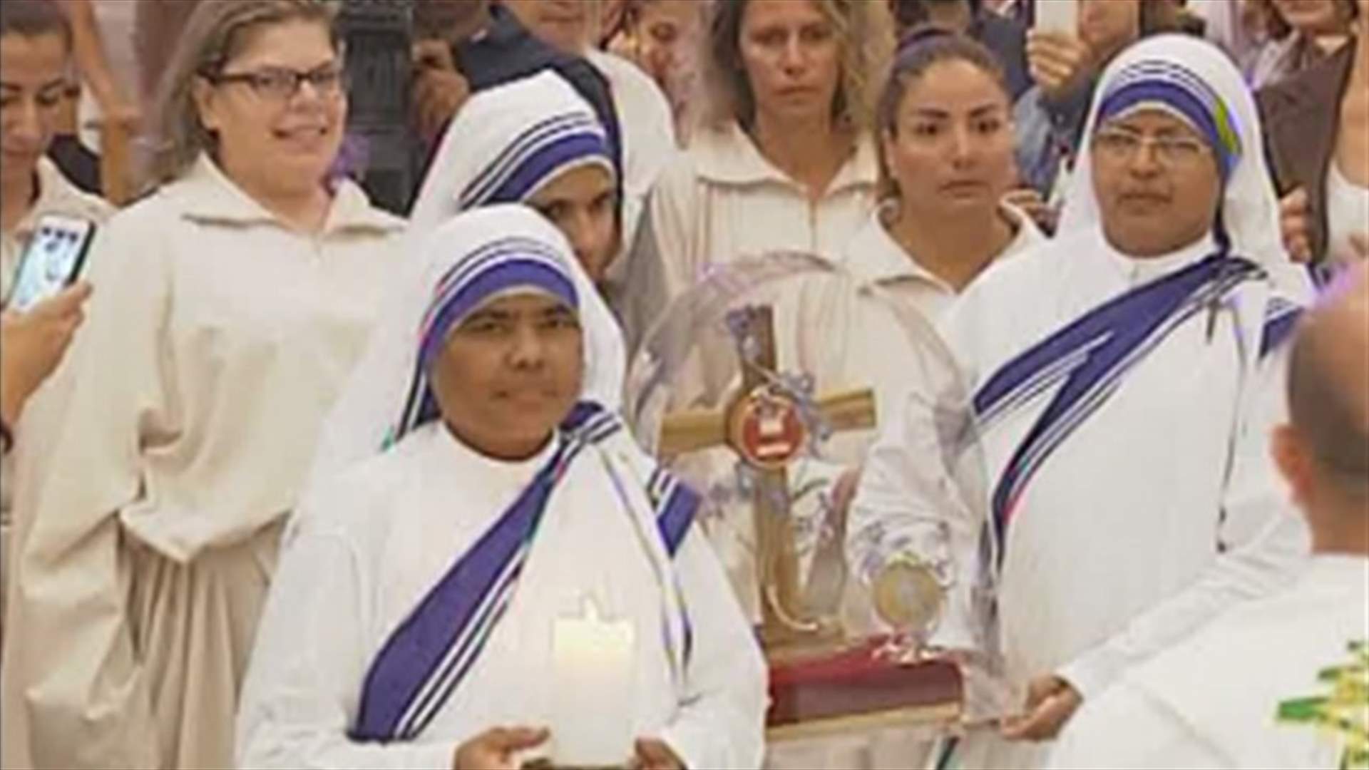 ذخائر القديسة تيريزا في لبنان