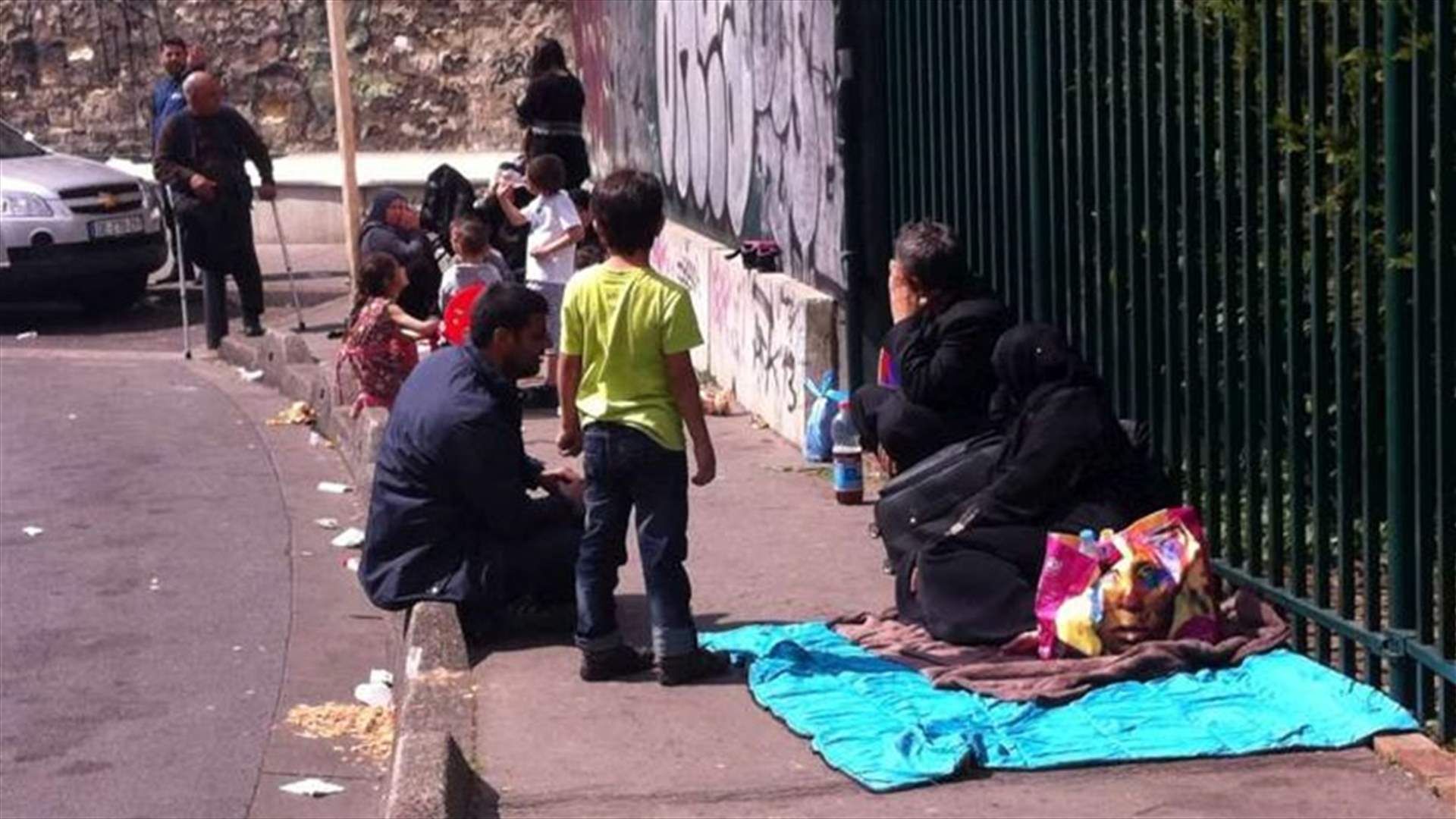افتتاح أول مركز للاجئين في باريس في تشرين الاول