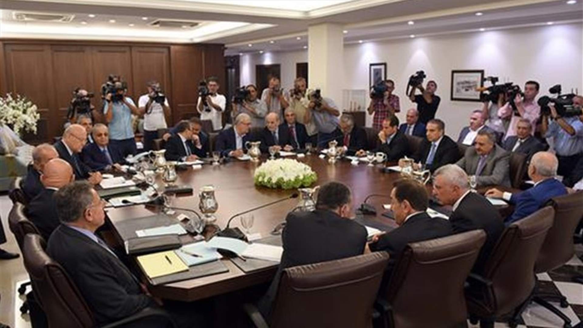 بري لـ"السفير": "الحزب" و"المردة" عائدان.. وجعجع غريب