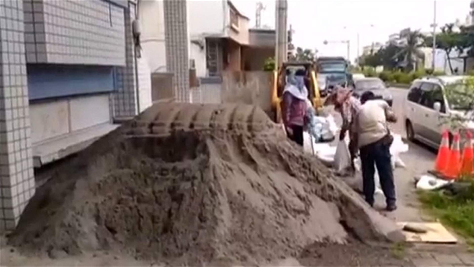 الإعصار ميرانتي يصل إلى تايوان    