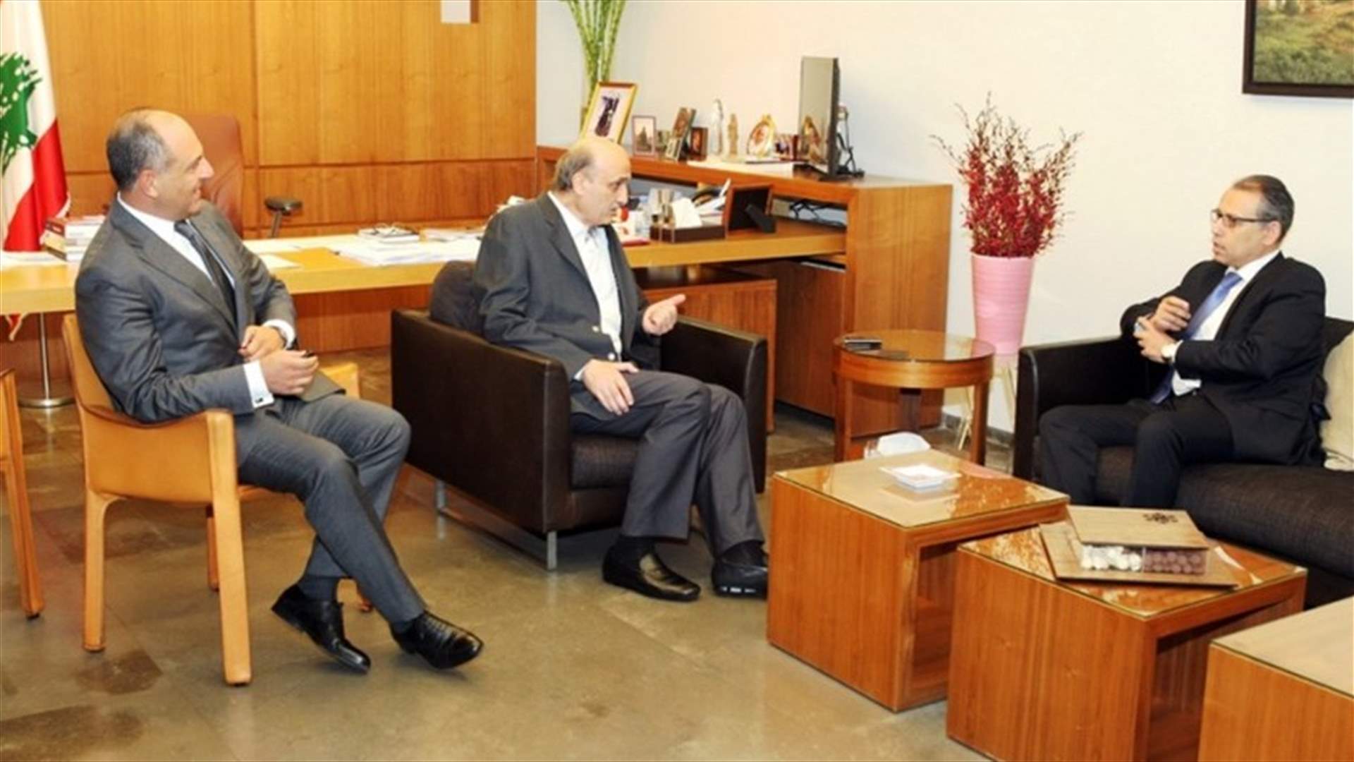 سفير مصر بعد لقائه جعجع: حين نجد حلا معقولا سنقدم المساعدة