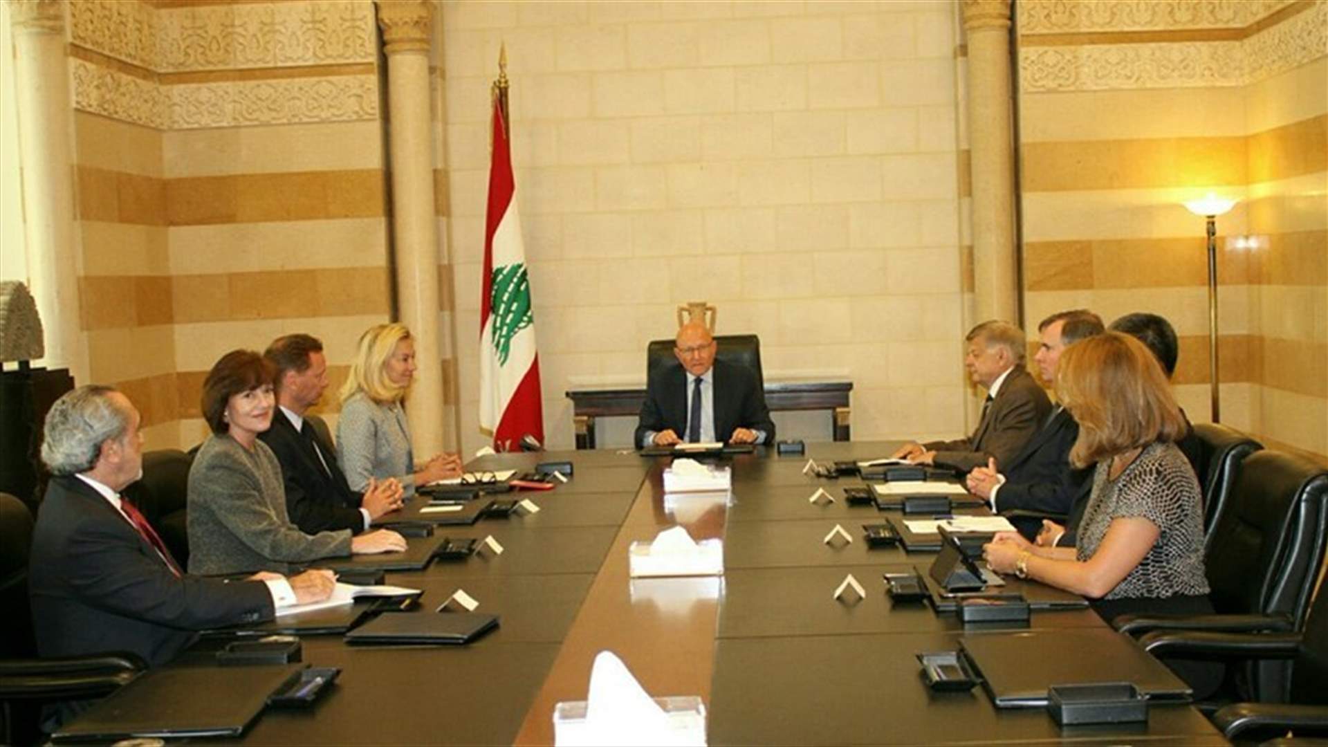 Ambassadors call on Lebanese political factions to elect president