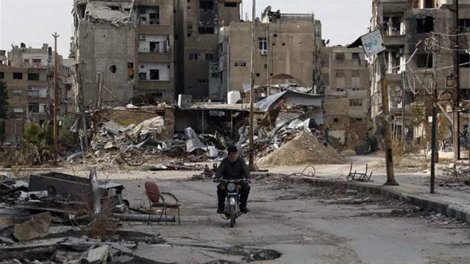 Aid for Syria stuck with rising violence undermining truce