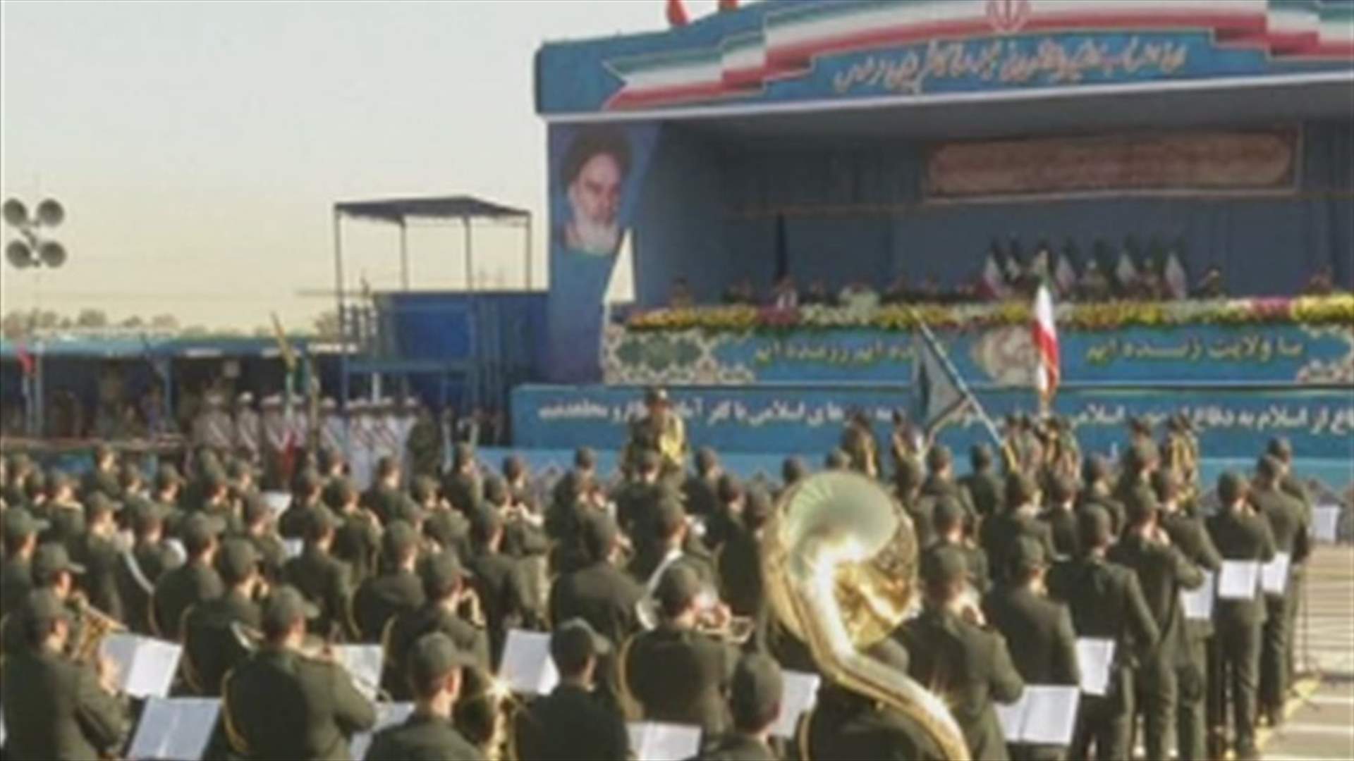 عرض عسكري ايراني كبير