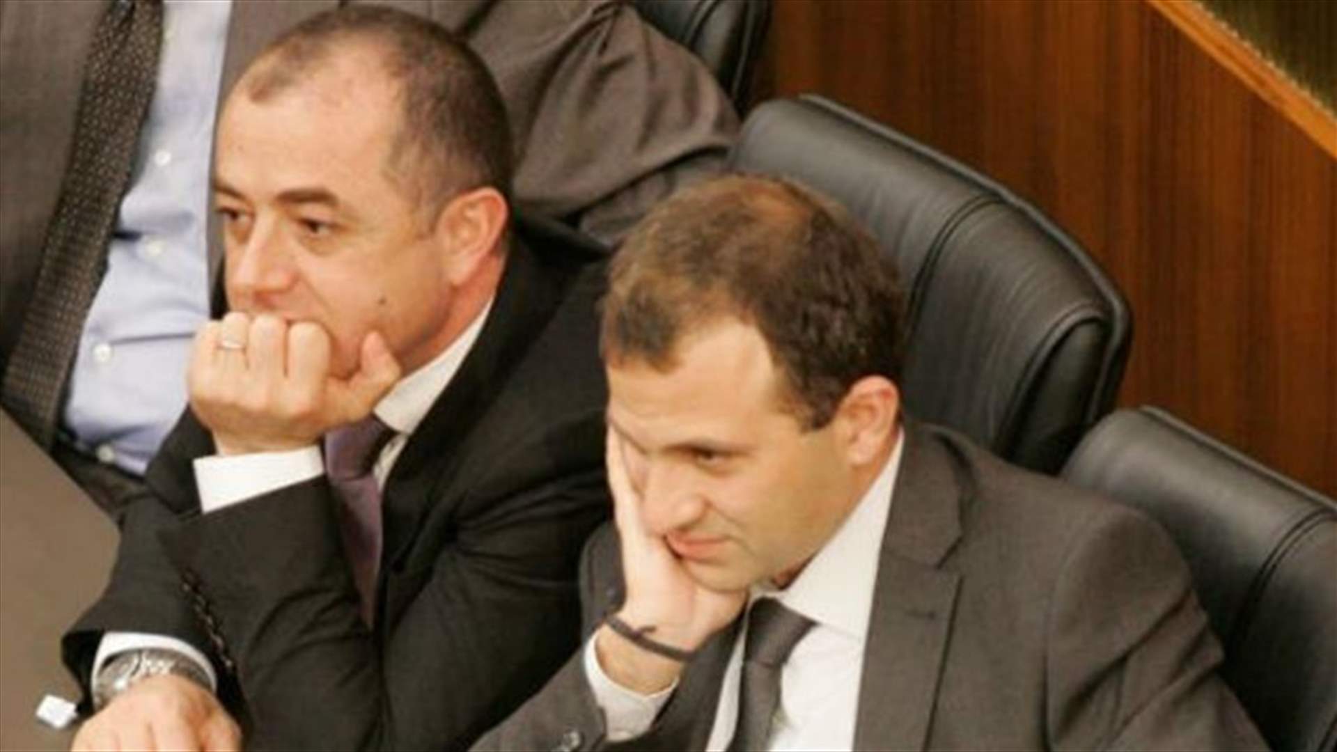 هل سيسحب عون وزراءه نهائياً من الحكومة؟