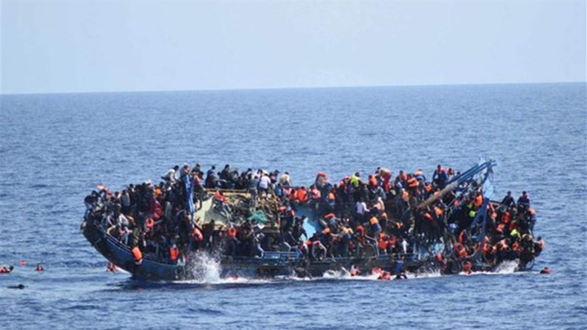 توقيف مالك زورق المهاجرين الذي غرق قبالة السواحل المصرية