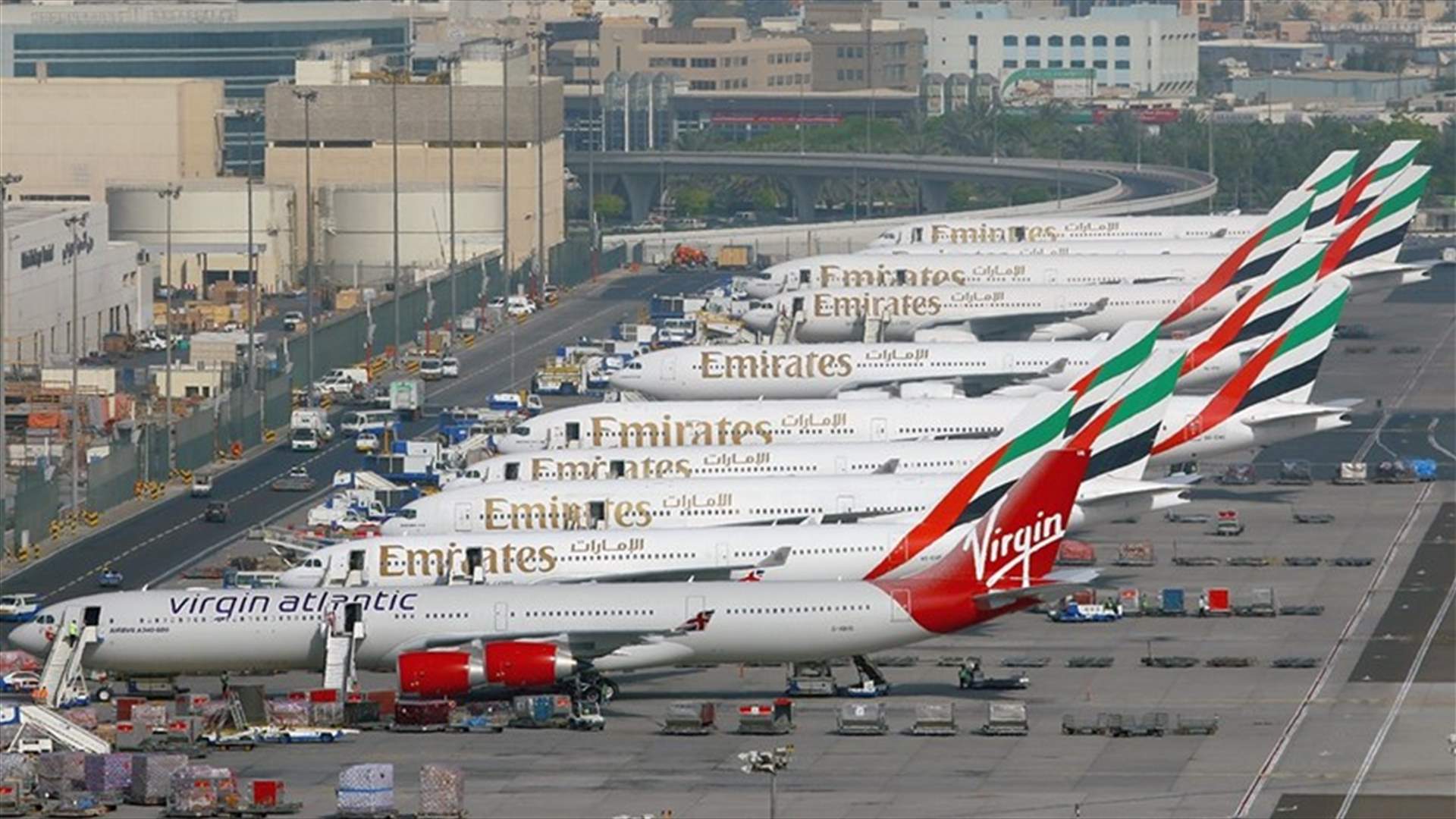 طائرات بدون طيار تتسبب باغلاق المجال الجوي لمطار دبي