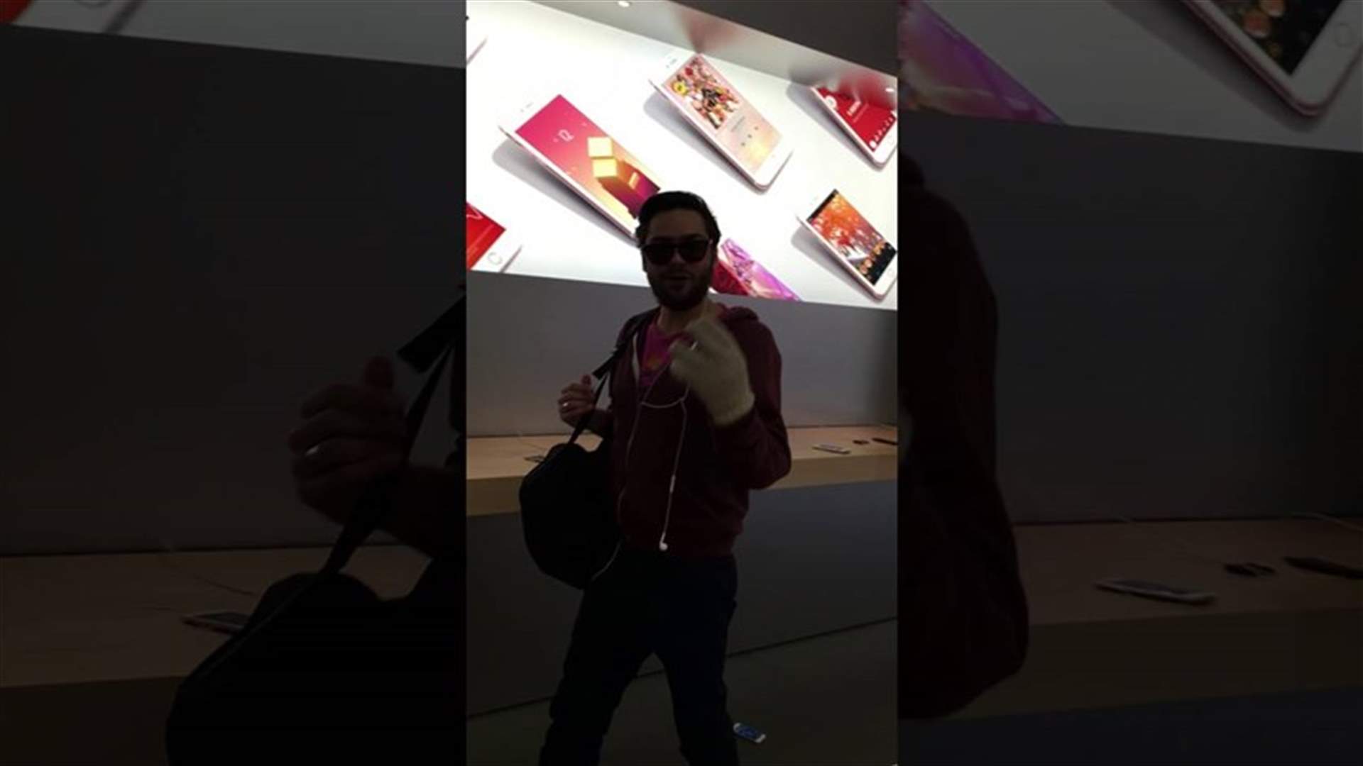 بالفيديو: رجل غاضب يحطم أجهزة أيفون داخل متجر!