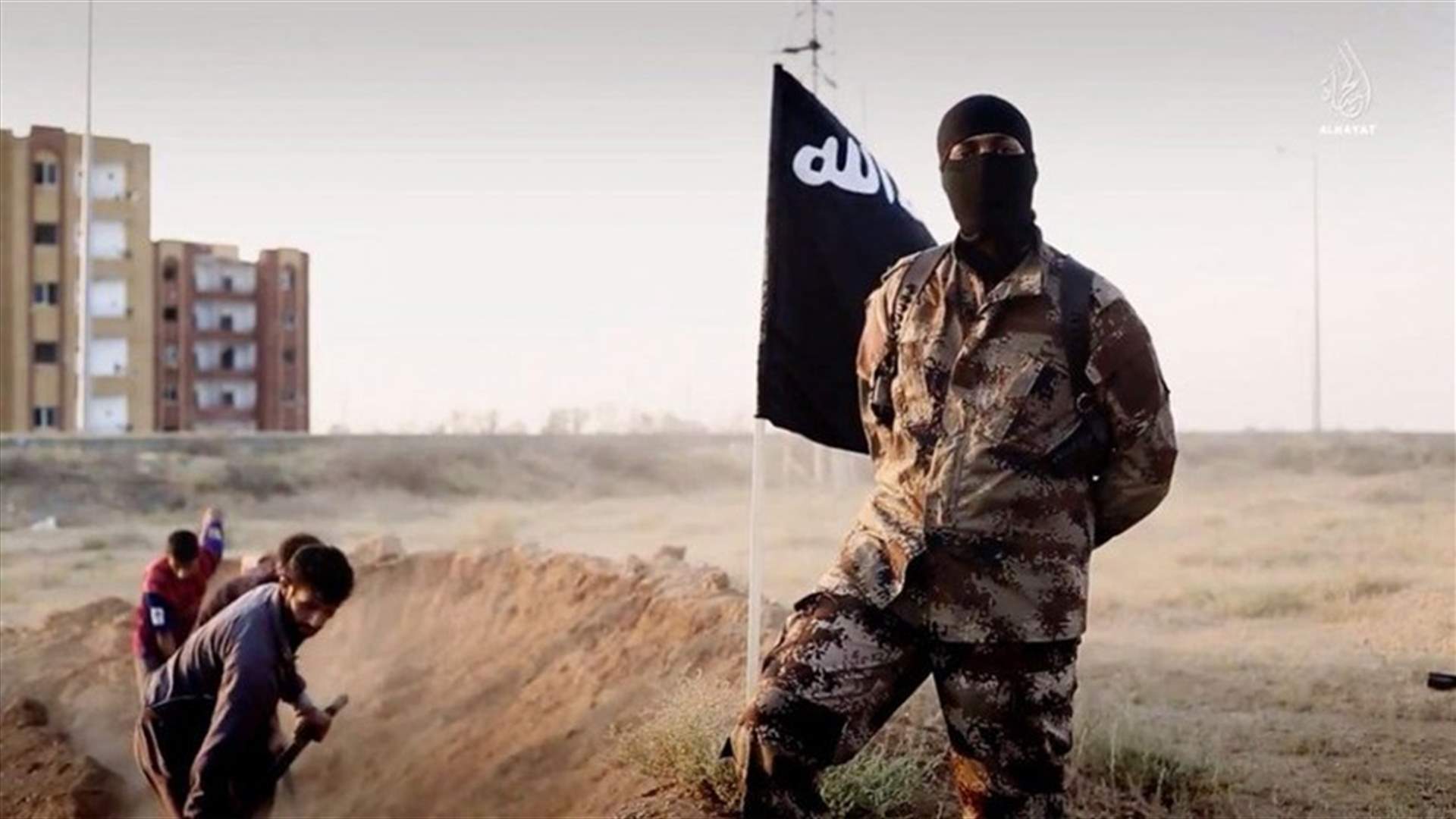 Syrian rebels approach symbolic Islamic State village