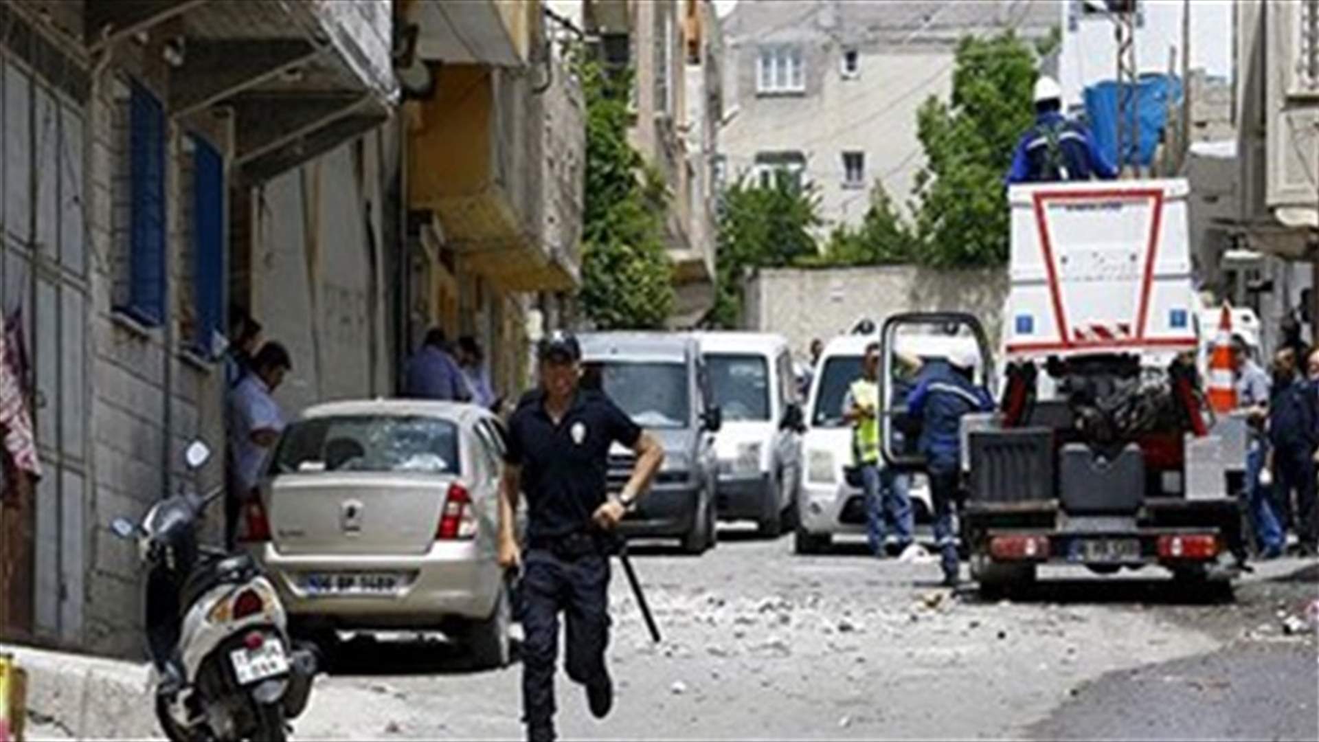 Death toll in southeast Turkey bomb blast rises to 17 - governor's office
