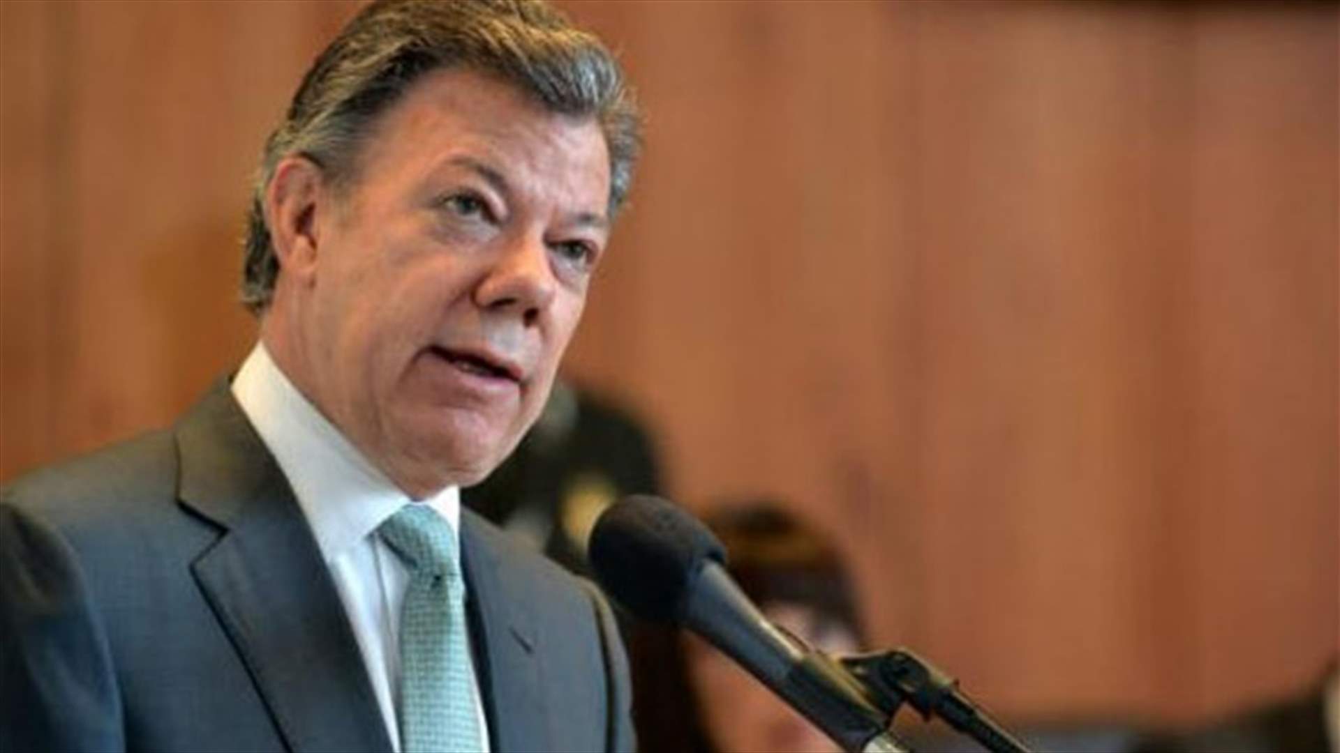       سانتوس يعلن أنه سيتبرع بالمبلغ المالي من جائزة نوبل لضحايا النزاع