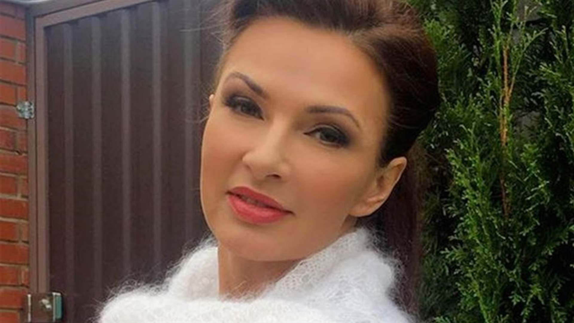 بالفيديو: ممثلة كوميدية تصدم معجبيها... ماذا فعلت؟
