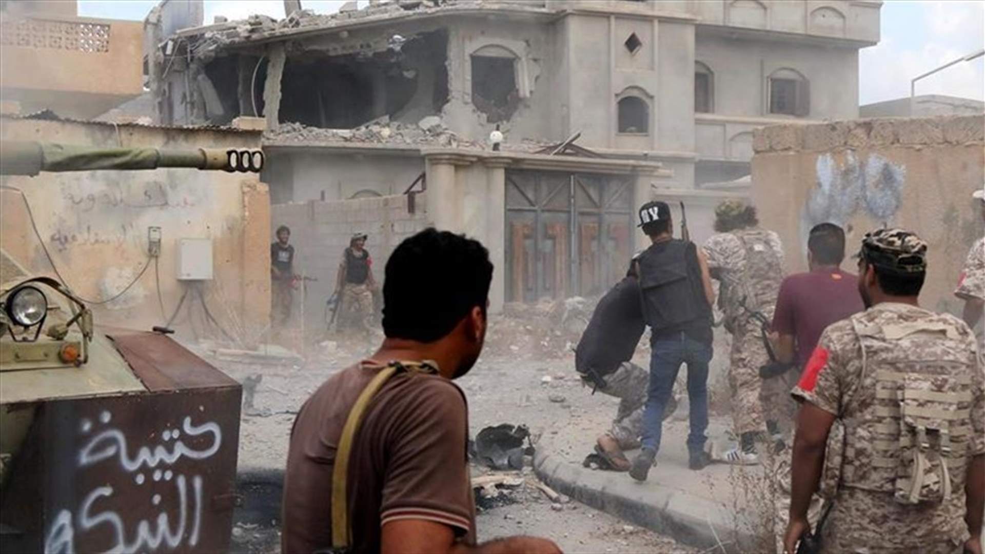 تجدد الاشتباكات بين القوات الليبية وداعش في سرت 