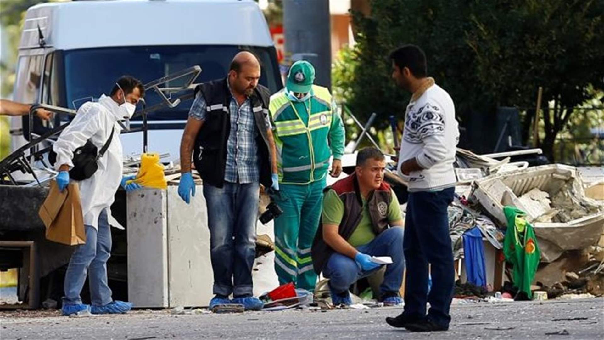 Suspected suicide bomber kills three police in southern Turkey 