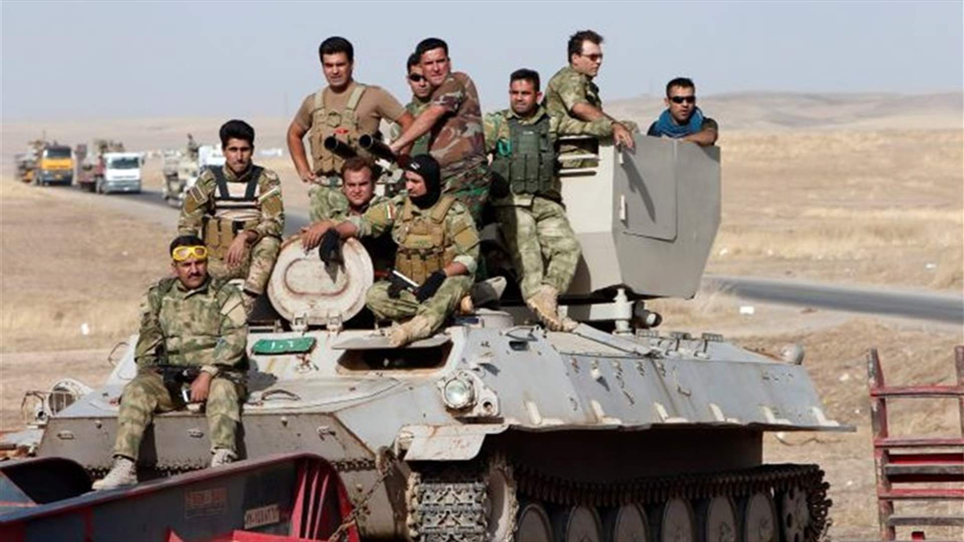 Iraqi army drops leaflets over Mosul in preparation for offensive 