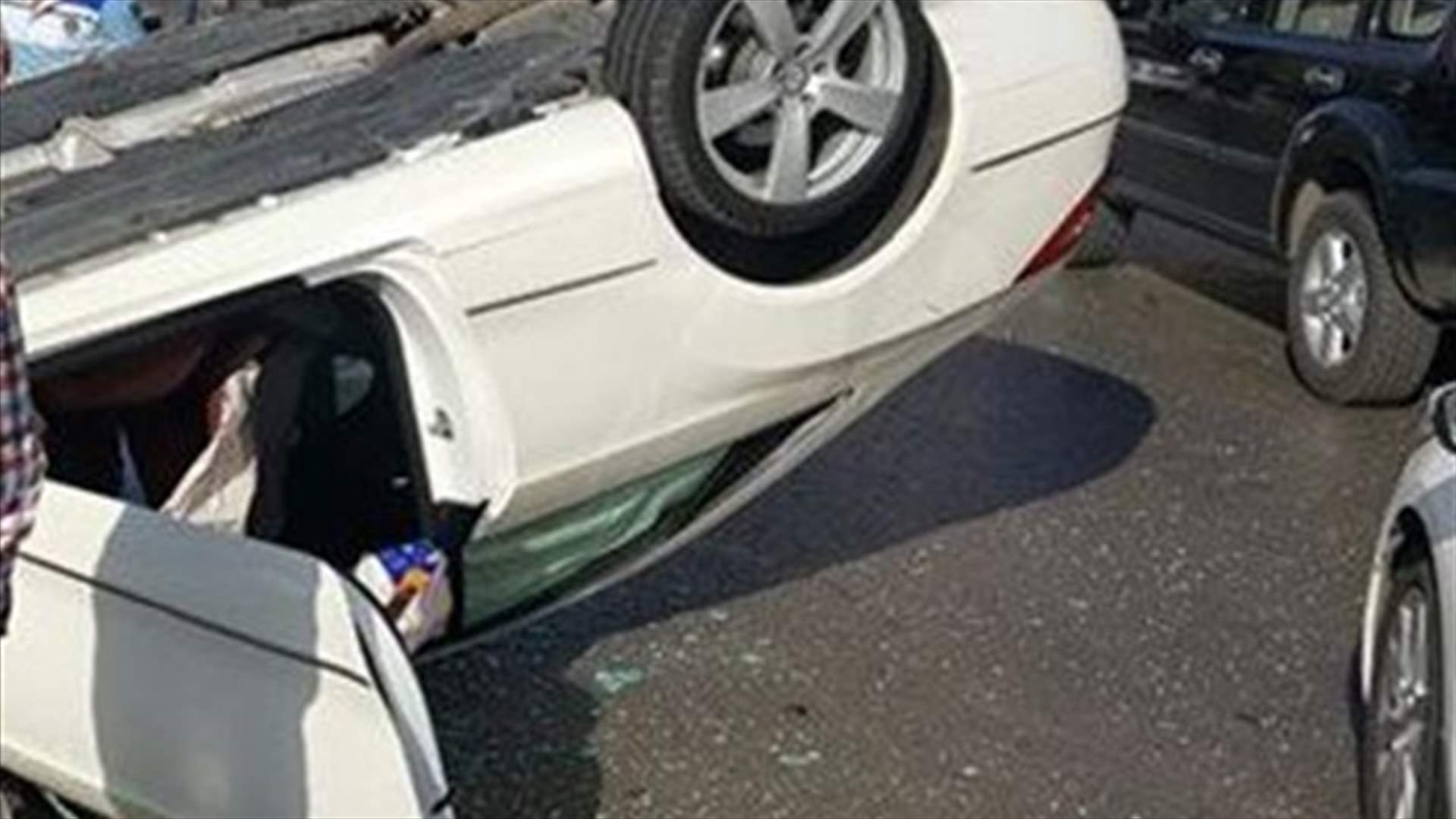 حادث سير كبير بين 3 مركبات في جل الديب
