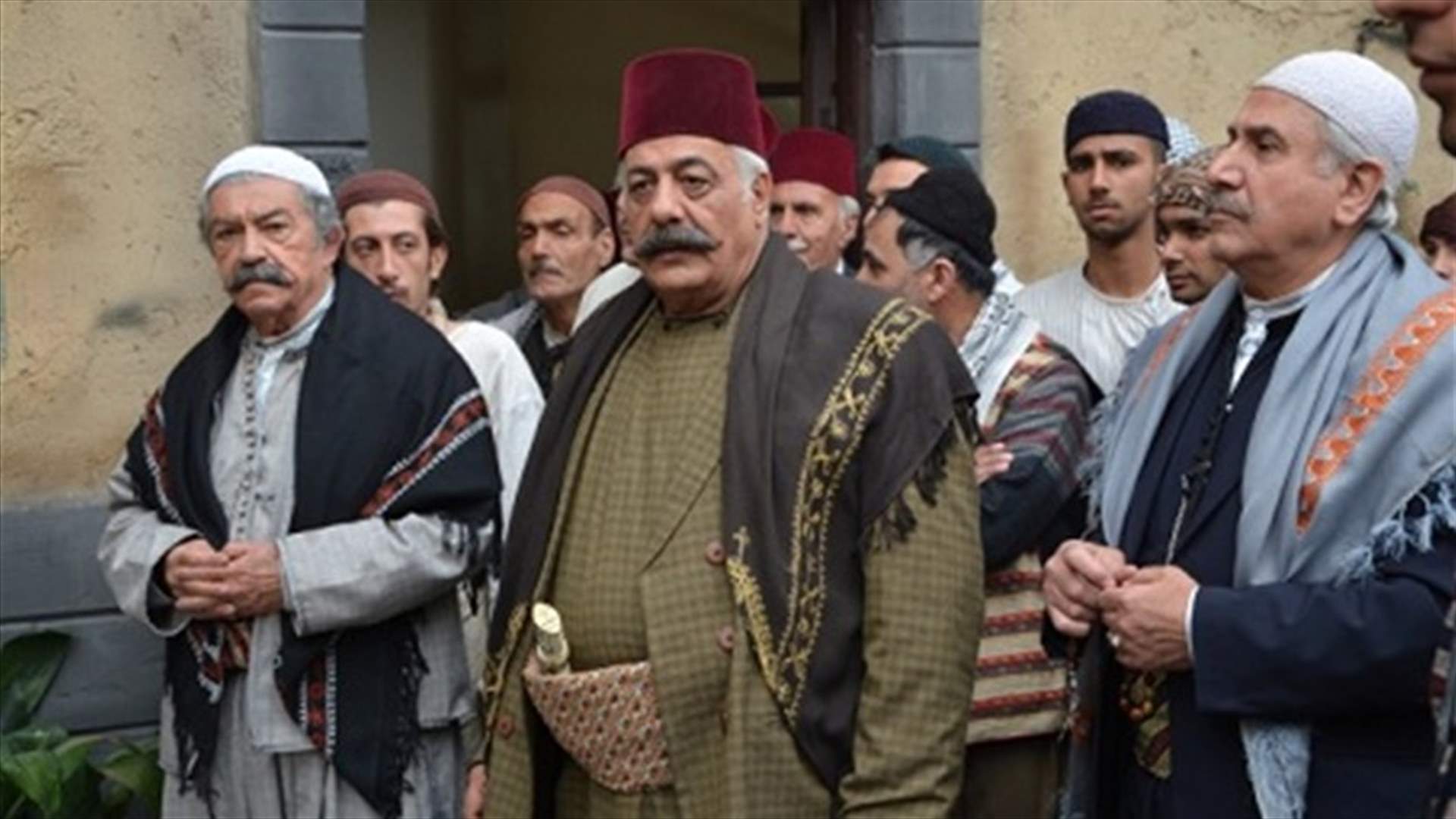 بالفيديو: نجما باب الحارة "سيلفي والجنازة خلفي".. من توفي؟