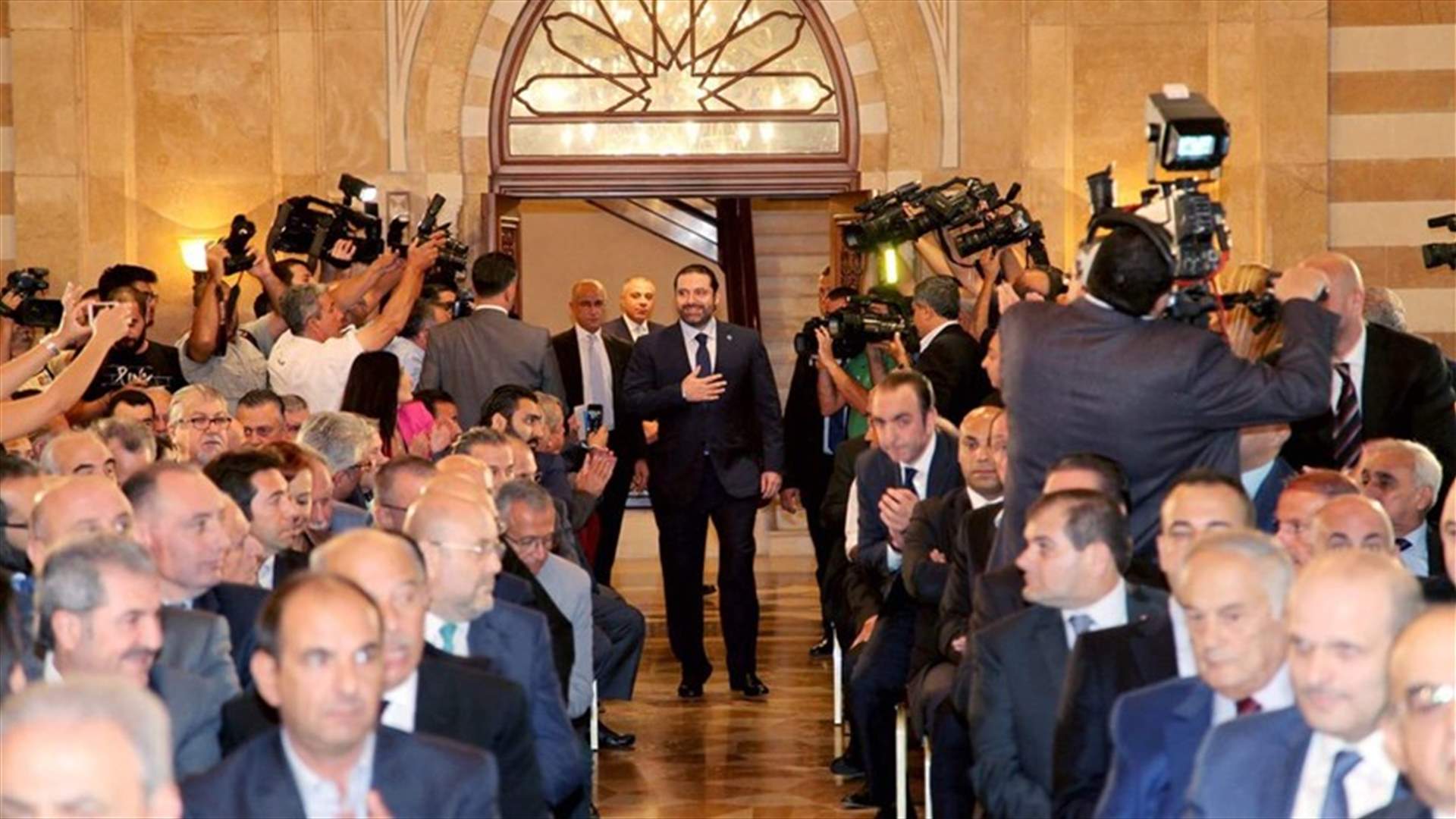 الحريري أعلن تأييد ترشيح عون للرئاسة... عون من بيت الوسط: من يعارض يعارض من معتقدات مسبقة