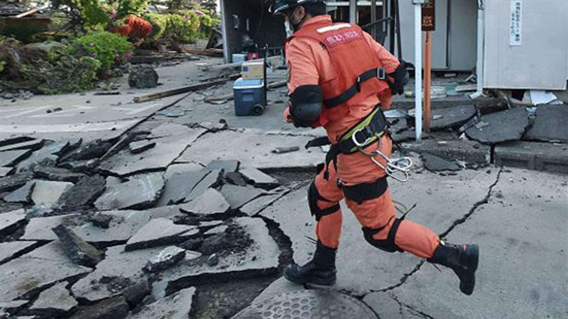 زلزال يضرب غرب اليابان