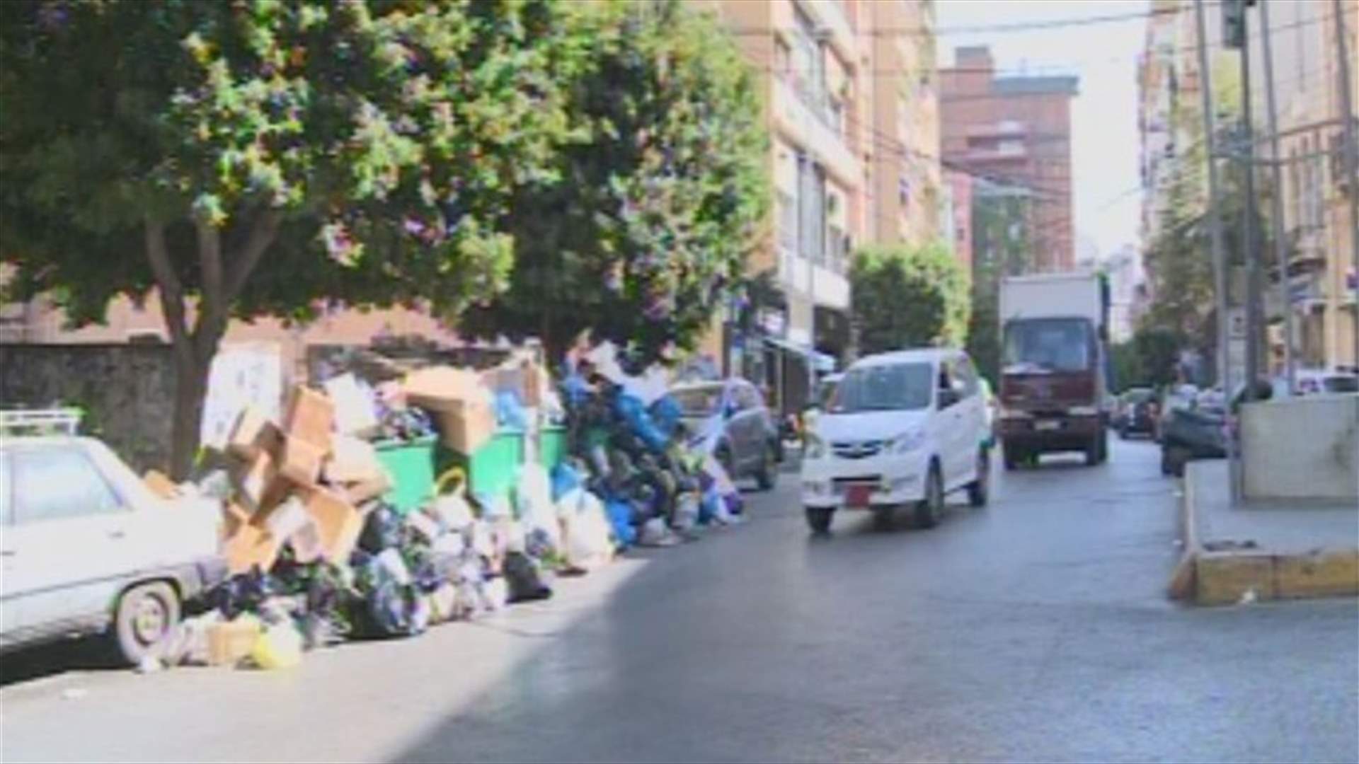 هل عاد كابوس النفايات؟