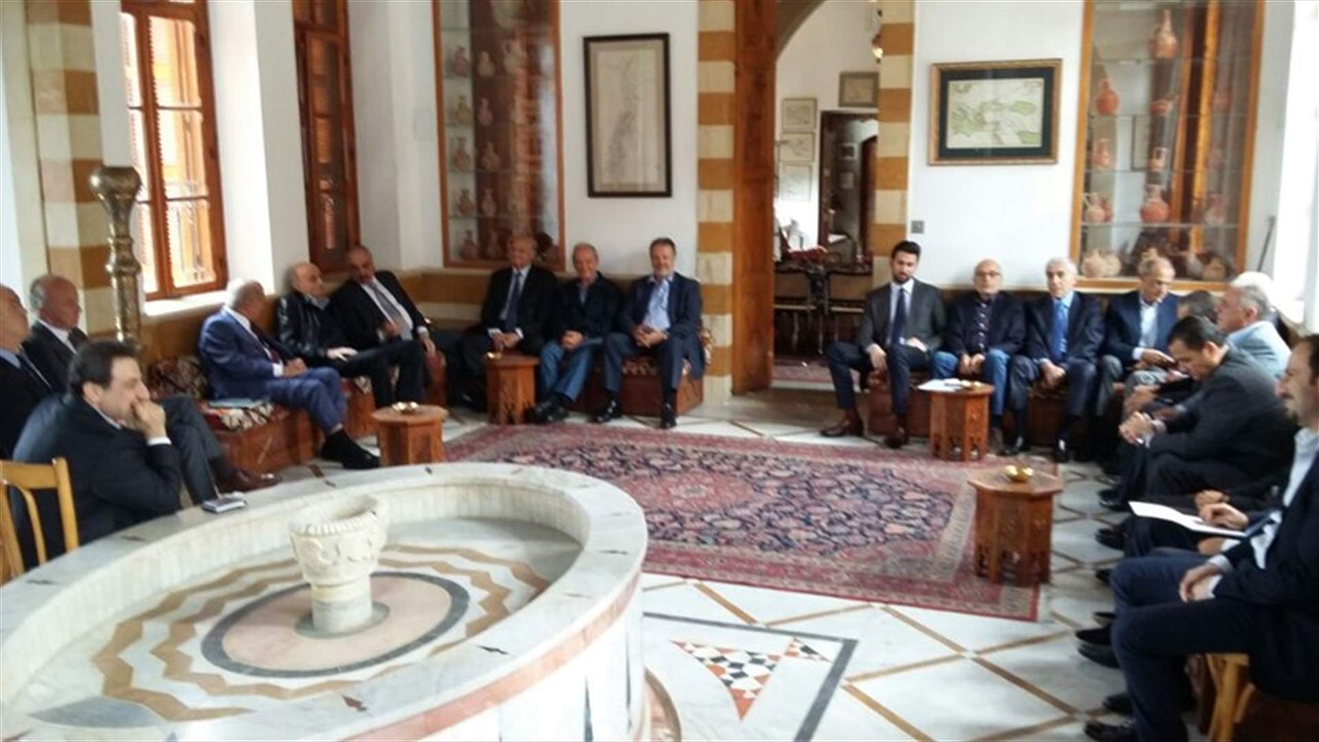 موقف نهائي للقاء الديمقراطي من الرئاسة الاسبوع المقبل