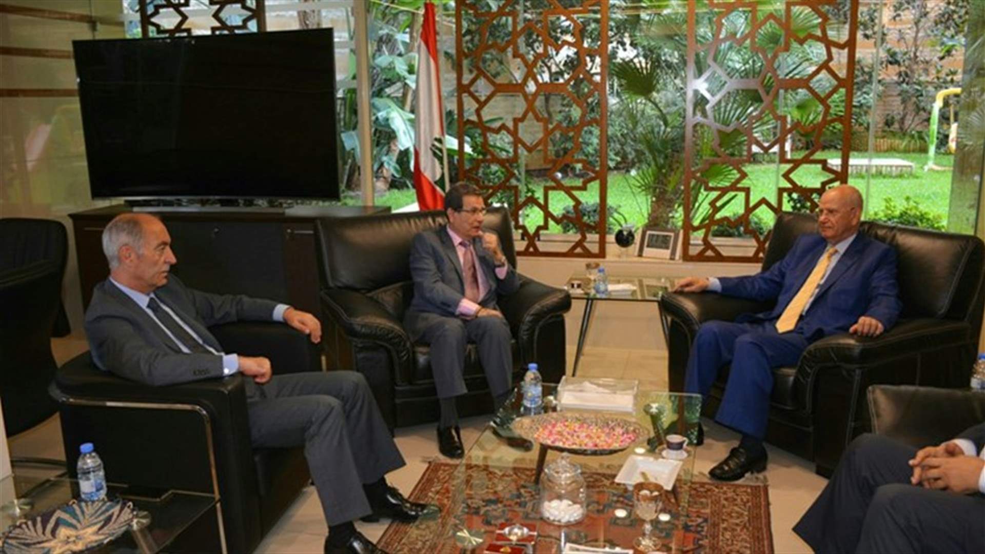 وفد من الوطني الحر  زار عبد الرحيم مراد