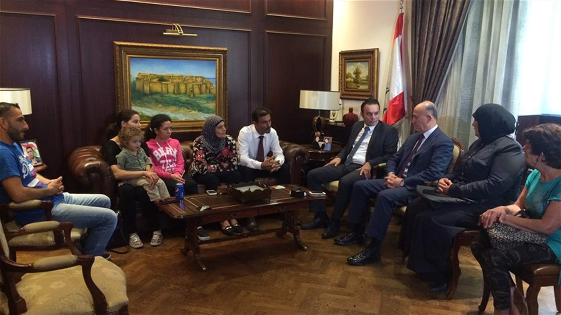 ريفي استقبل اهالي العسكريين المخطوفين: واجبنا السعي لإيجاد طرف خيط يوصلنا الى نتيجة