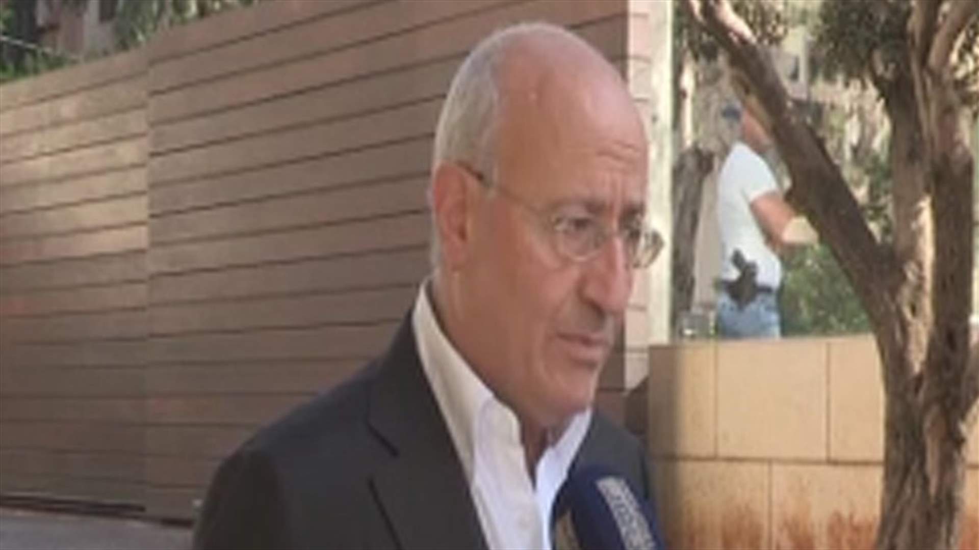 العريضي للـLBCI  : لن نترك بري يوما