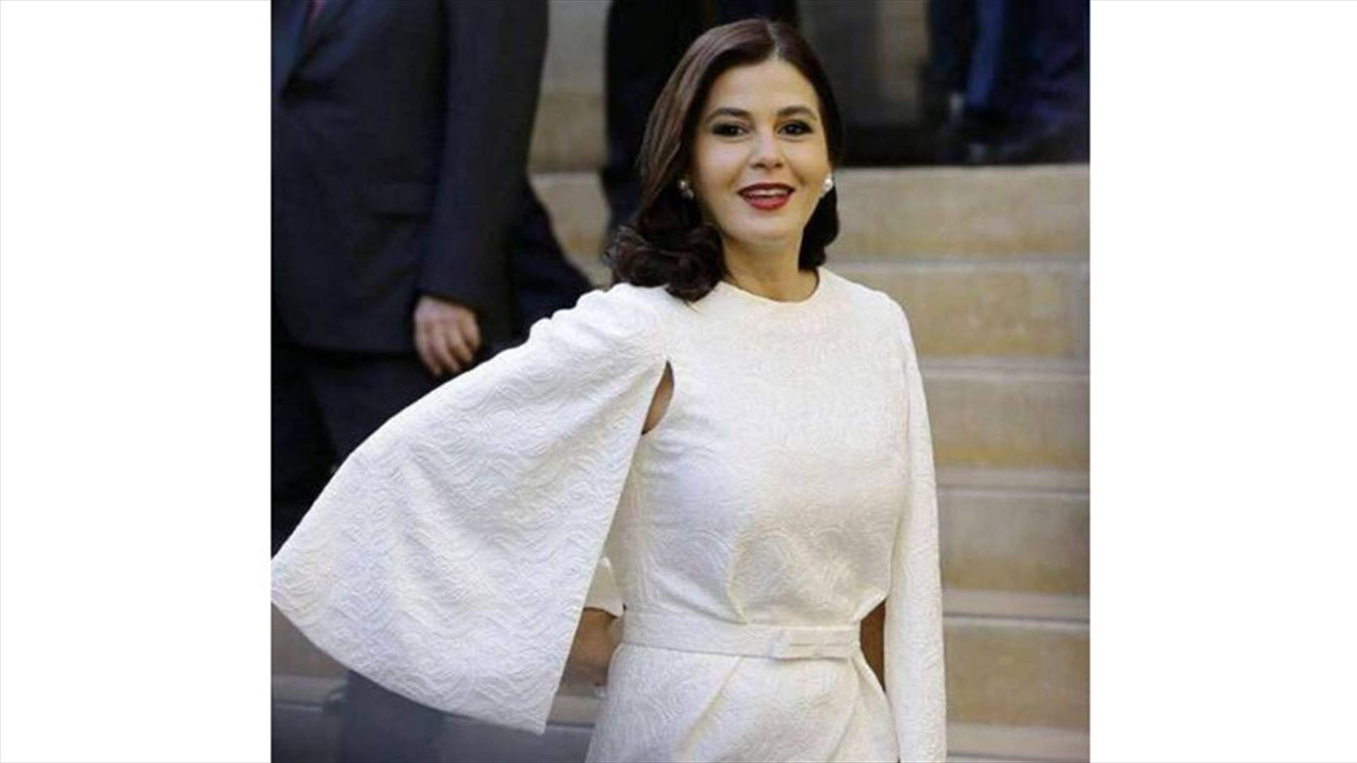 مراسل المنار طلب سيلفي من النائب ستريدا جعجع... فكيف كان الرد؟