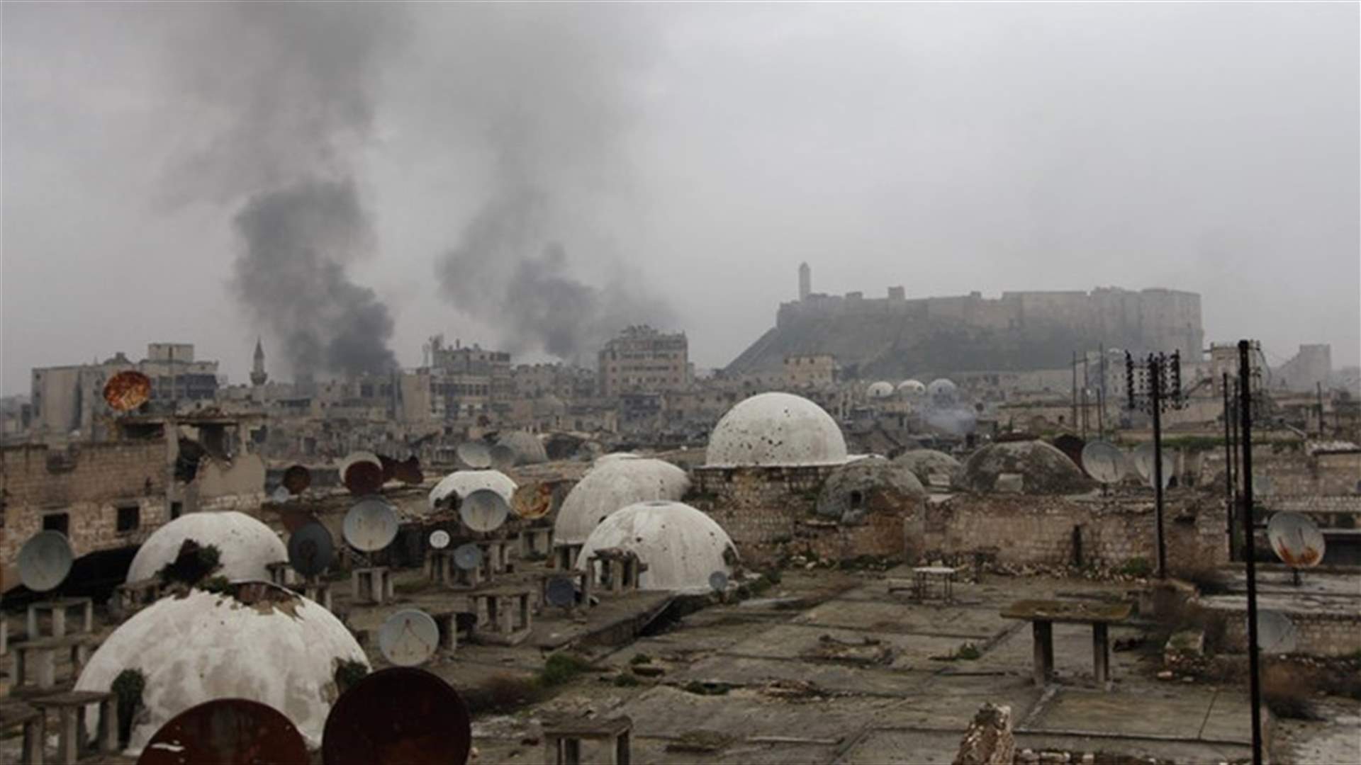 12 قتيلا مدنيا بقصف للفصائل المعارضة على أحياء حلب الغربية