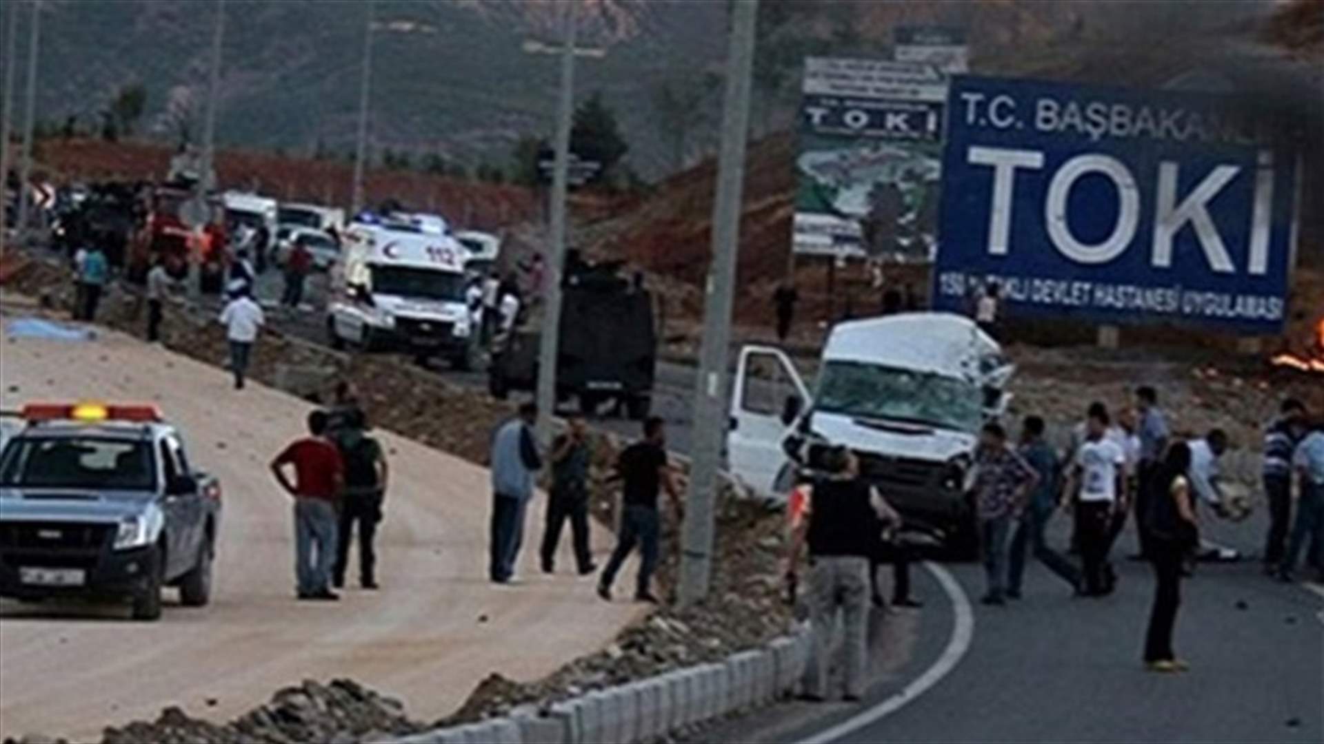 Car bomb rocks southeast Turkey after pro-Kurdish lawmakers detained