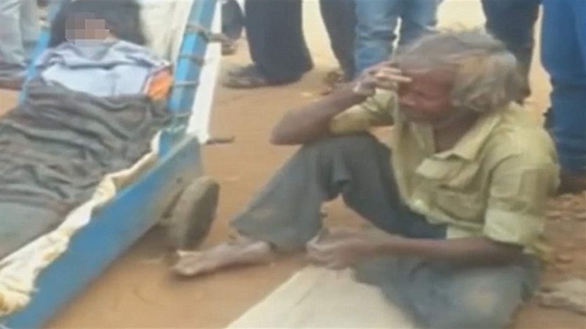 بالفيديو: حمل جثّة زوجته 145 كلم... ما كان مصيره؟