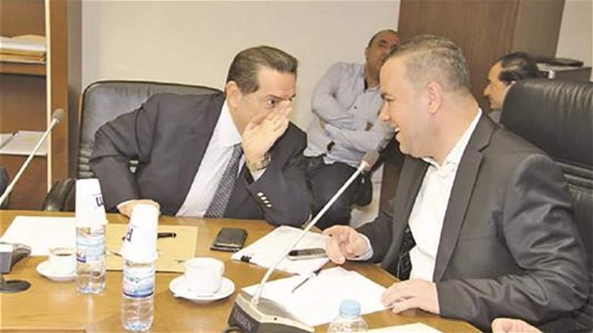 ملف "الاتصالات": جولة أولى مع "العهد الجديد"