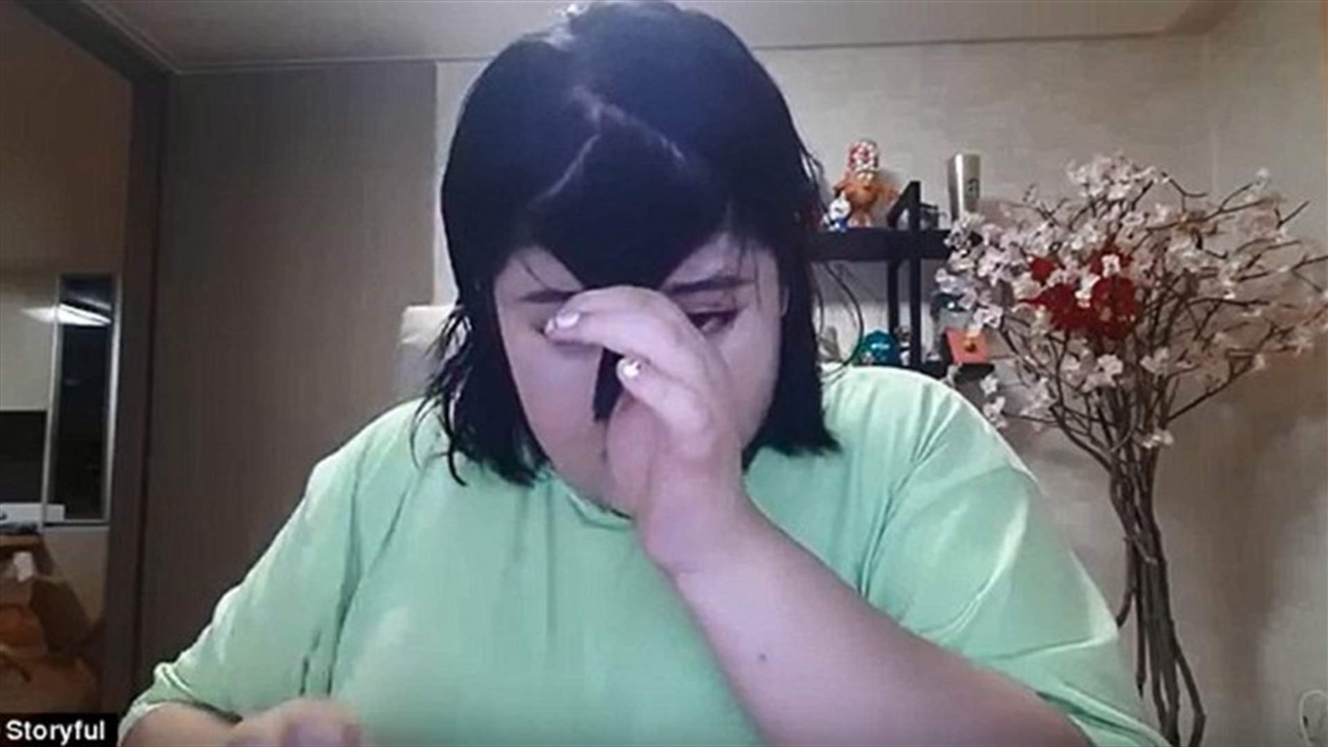 بالفيديو: حاولت أن تقص شعرها في المنزل... النتيجة كانت كارثية!