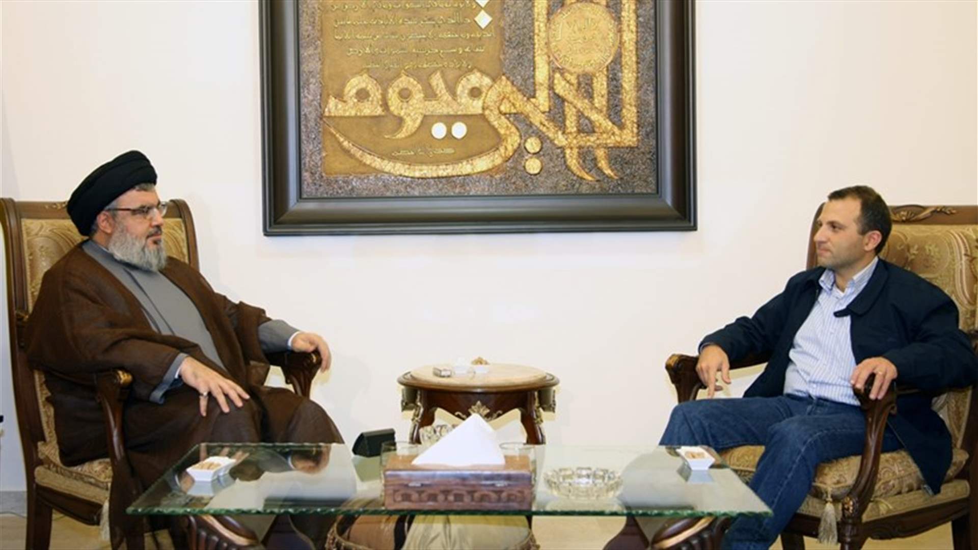  اللقاءات البعيدة عن الاضواء...مستمرة