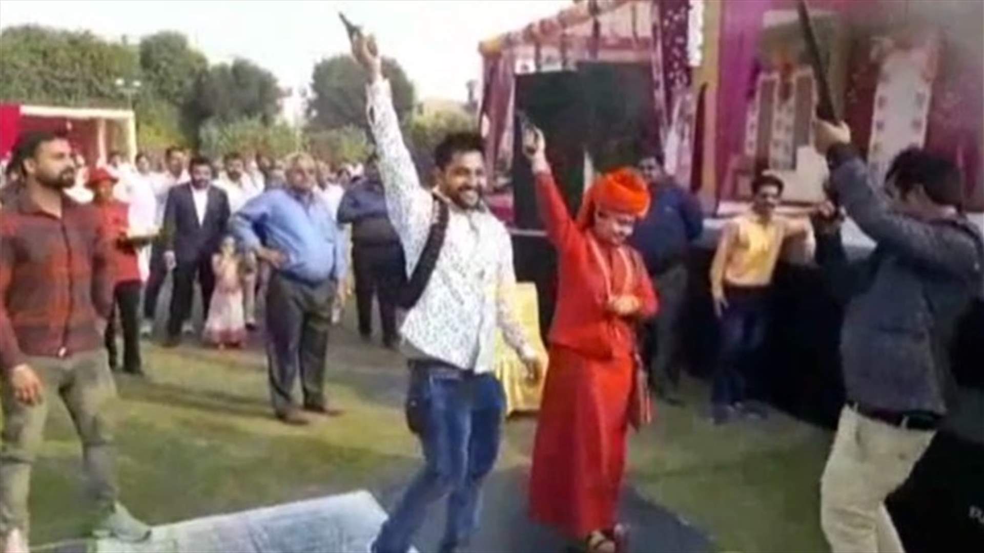 حفل زفاف ينتهي بمأساة بسبب إطلاق النار ابتهاجاً!