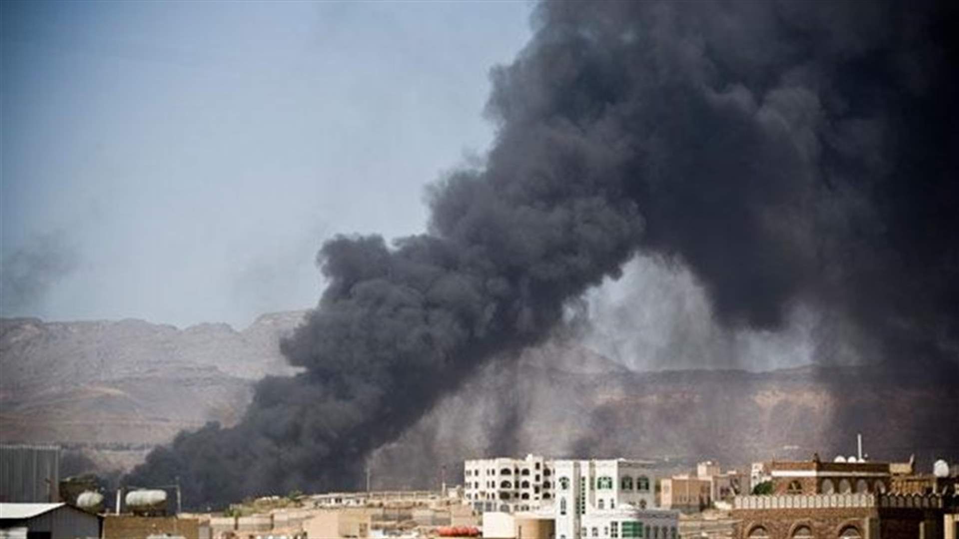 Rockets into S. Arabia, reported air strikes in Yemen strain truce