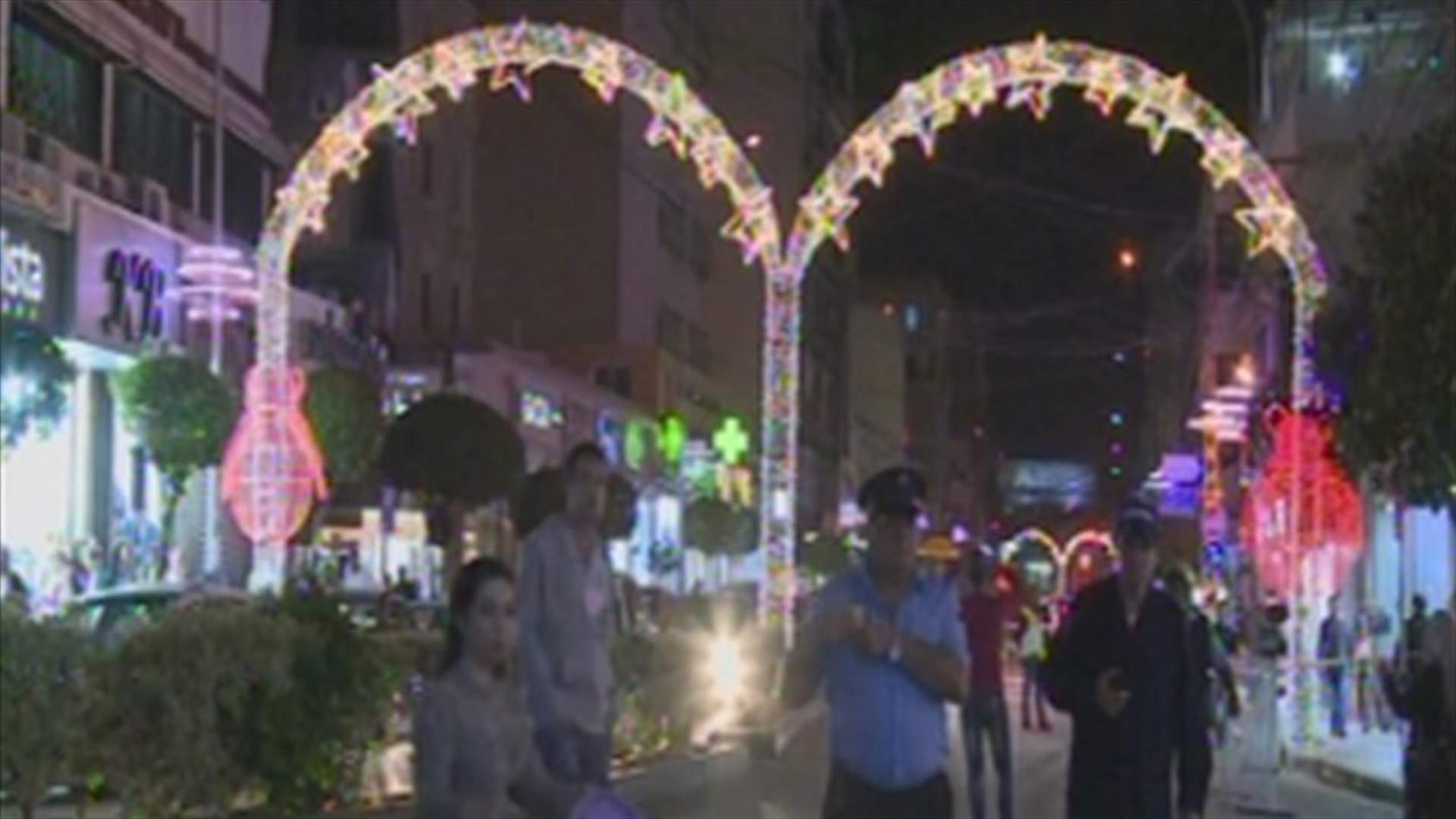 الاحتفالات بعيد الميلاد انطلقت...